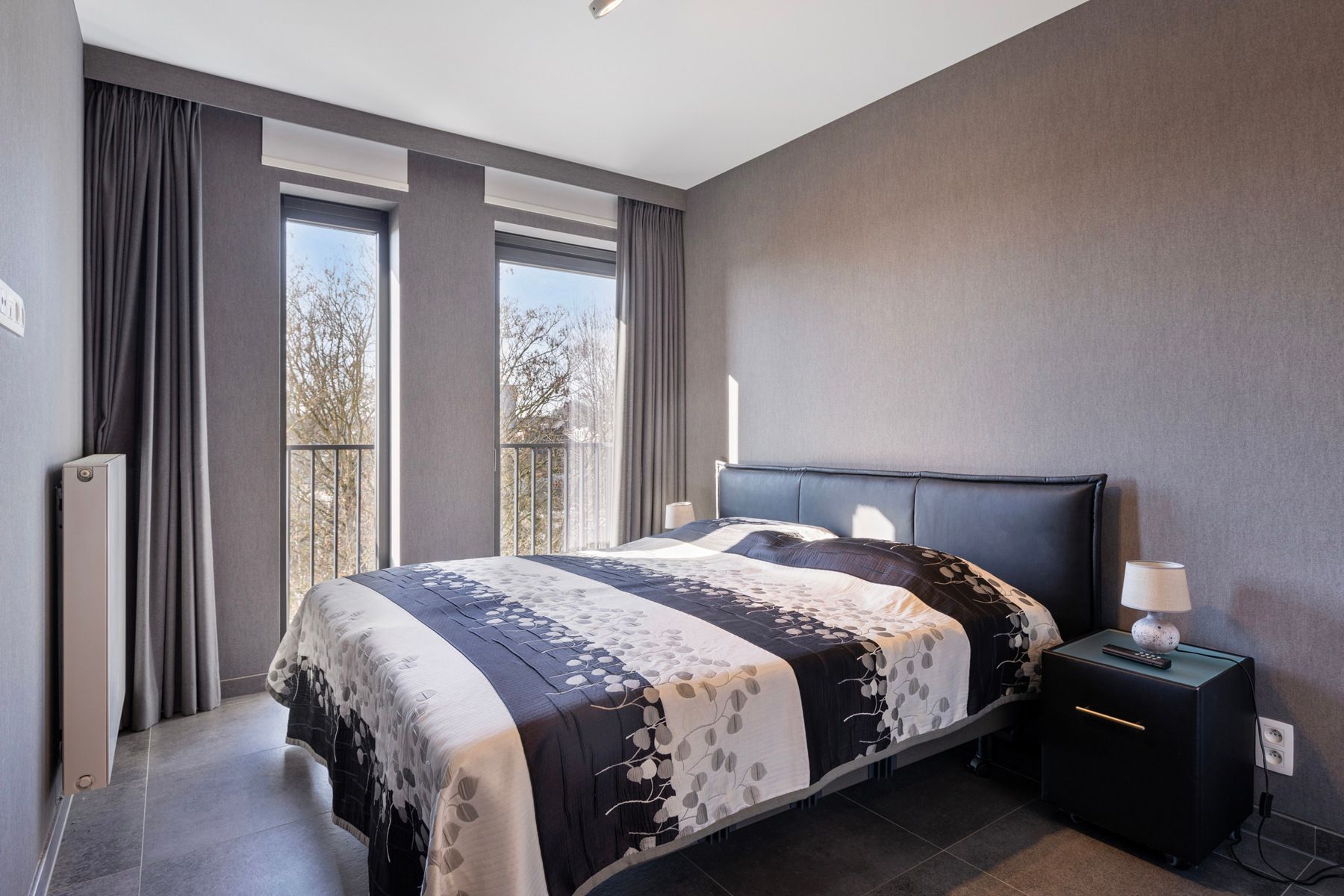 Prachtige ruime penthouse met parkings en terras te Halle foto 9
