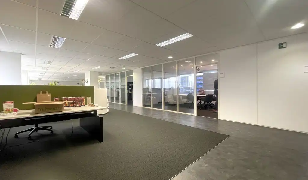 Kantoren te huur in West Port aan E34 in Zwijndrecht foto 12