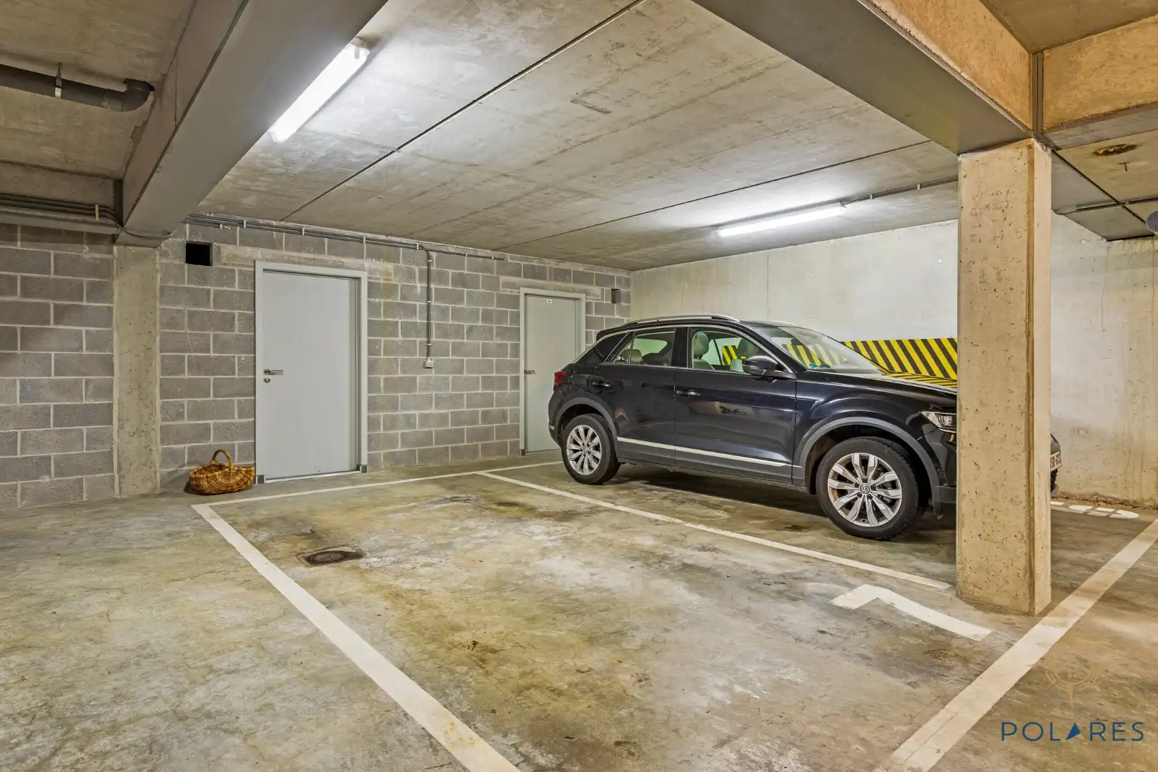 Exclusieve penthouse met groot dakterras en parkeerplaats!  foto 20