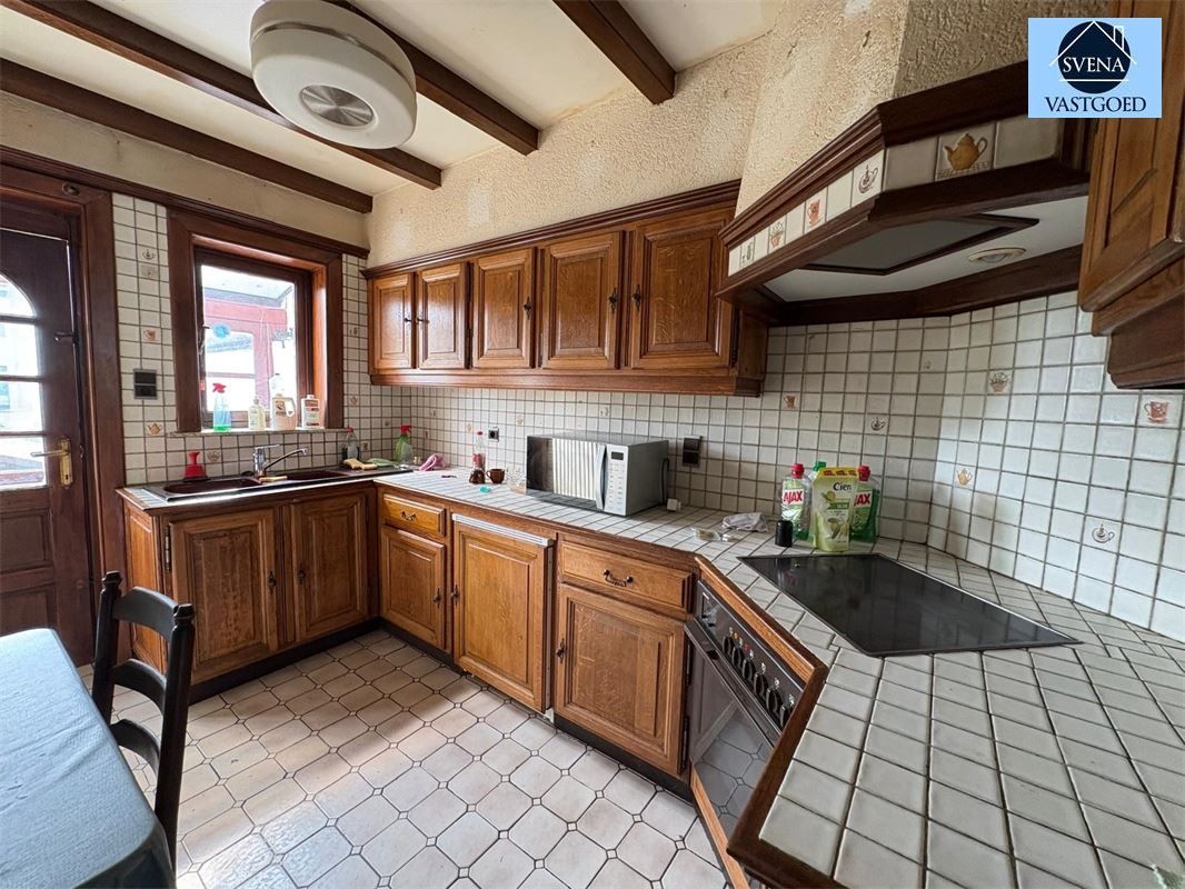 STATIGE TE RENOVEREN WONING MET 3 SLAAPKAMERS, GARAGE EN TUIN foto 7