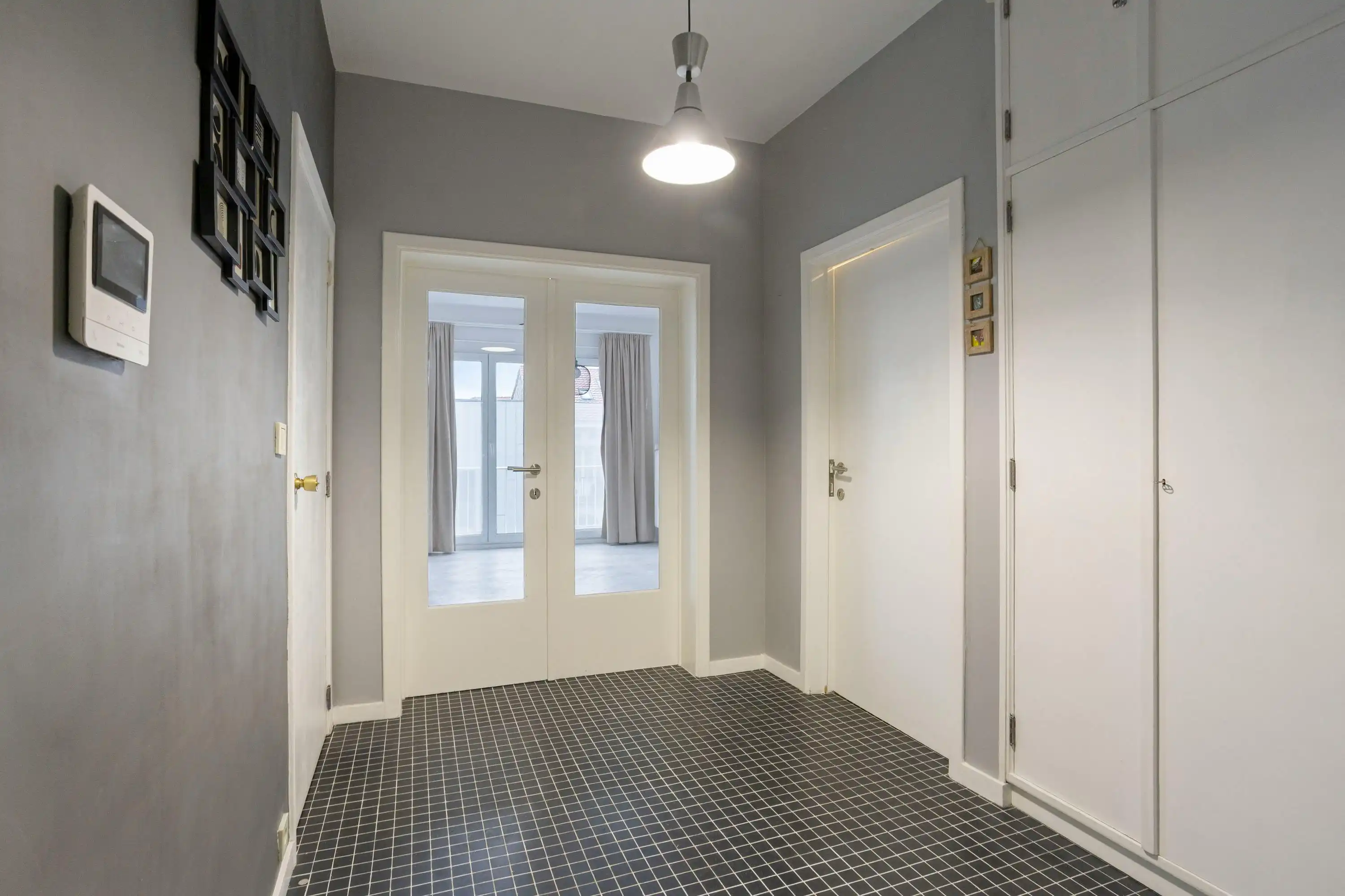 Appartement drie slaapkamers te koop in centrum Brussel foto 4