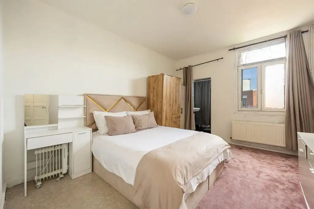 Riante te renoveren woning  foto 11