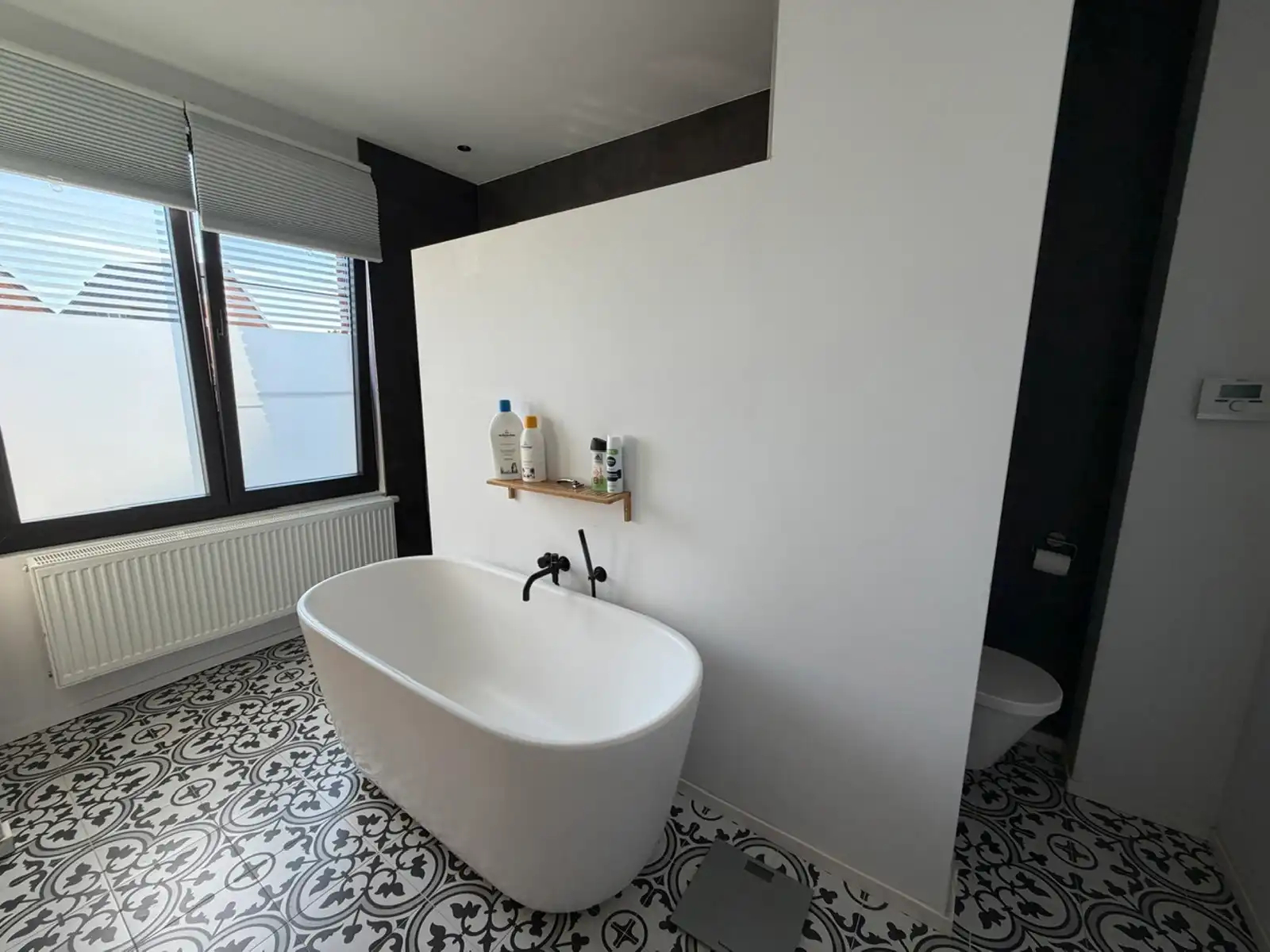 Herenwoning met 3 slpk, parking, 2x terras en leuke tuin foto 18