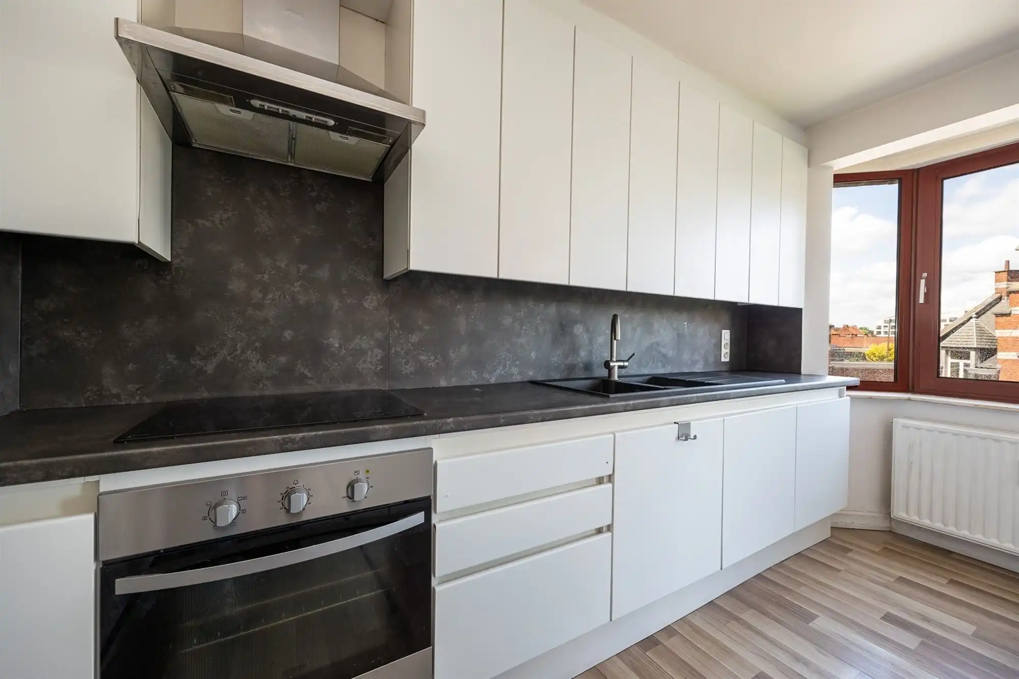 Recent gerenoveerd appartement met 3 slpkms foto 11