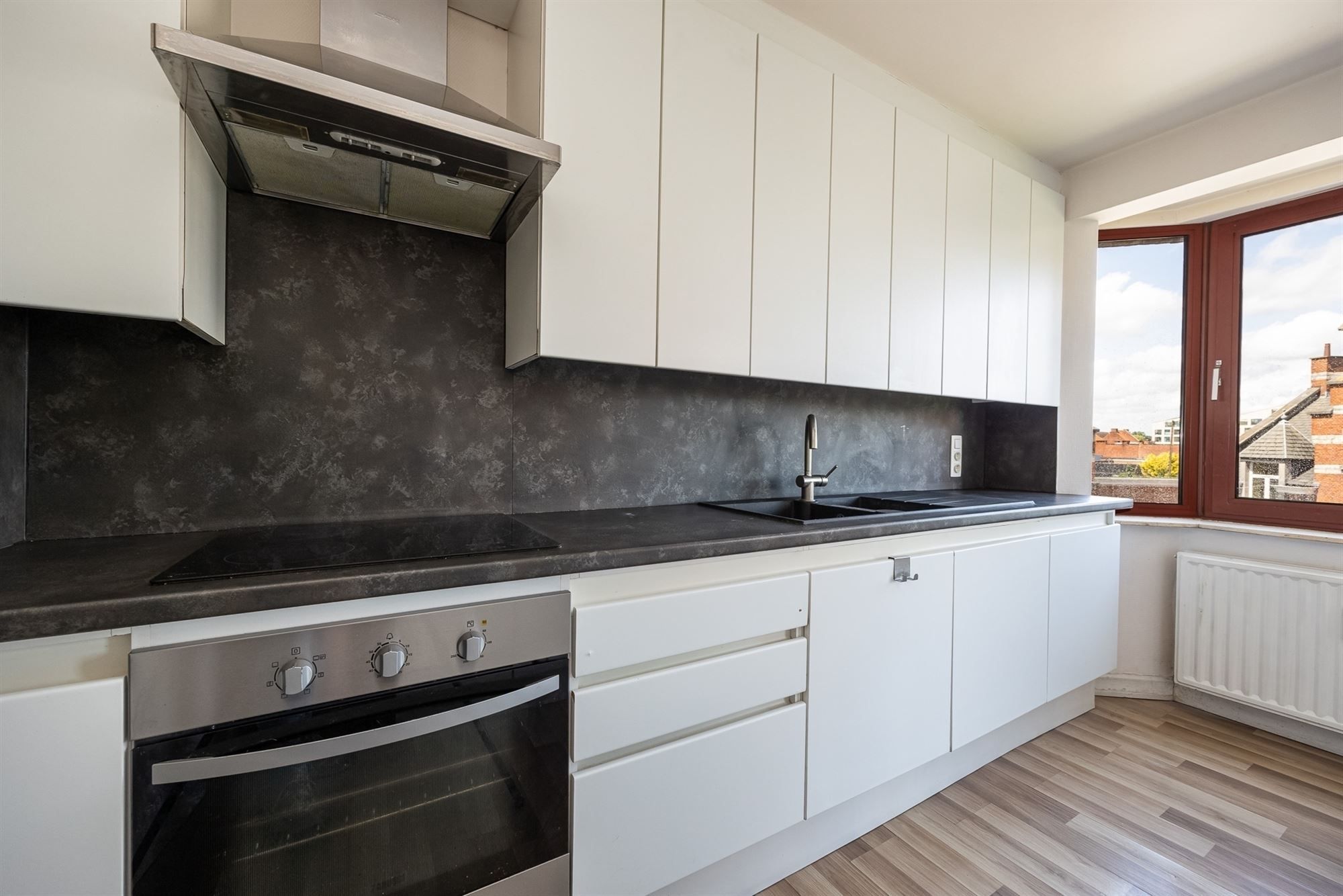 Recent gerenoveerd appartement met 3 slpkms foto 11