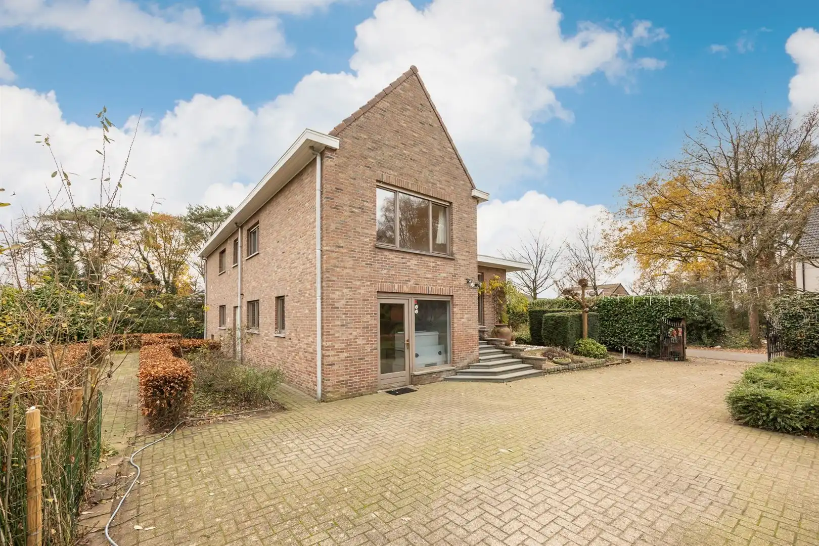 Karaktervolle woning met 4 slaapkamers en praktijkruimte. foto 26