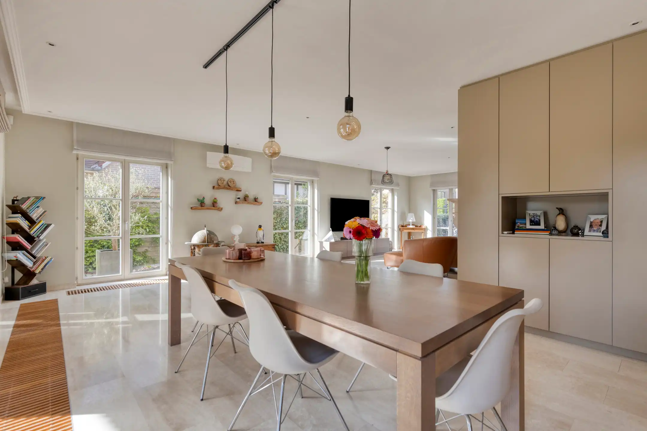 Klassevolle woning en zonnige tuin op een uitstekende ligging foto 12