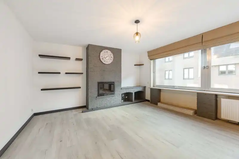 ✨ Instapklaar en vernieuwd appartement met 3 slaapkamers en 2 terrassen in het hart van Wakken! foto 4