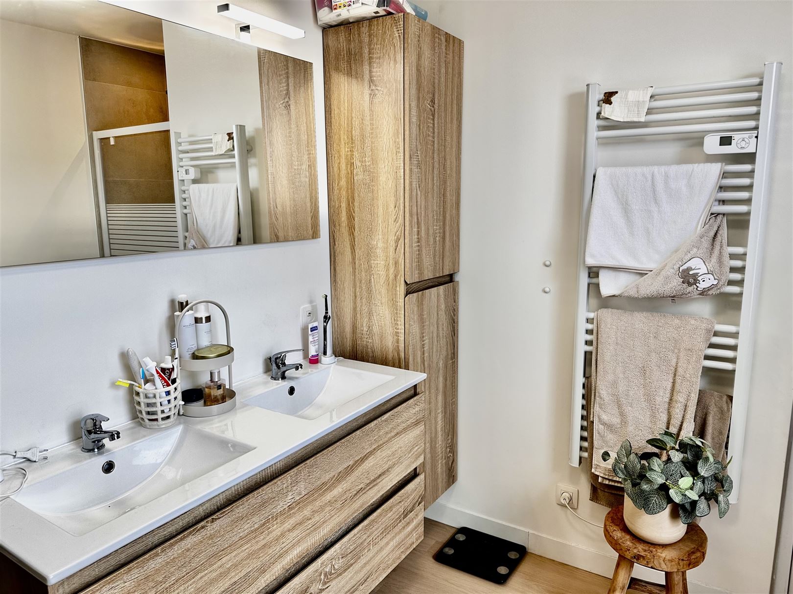 Gerenoveerde woning te huur nabij centrum Ronse. foto 12
