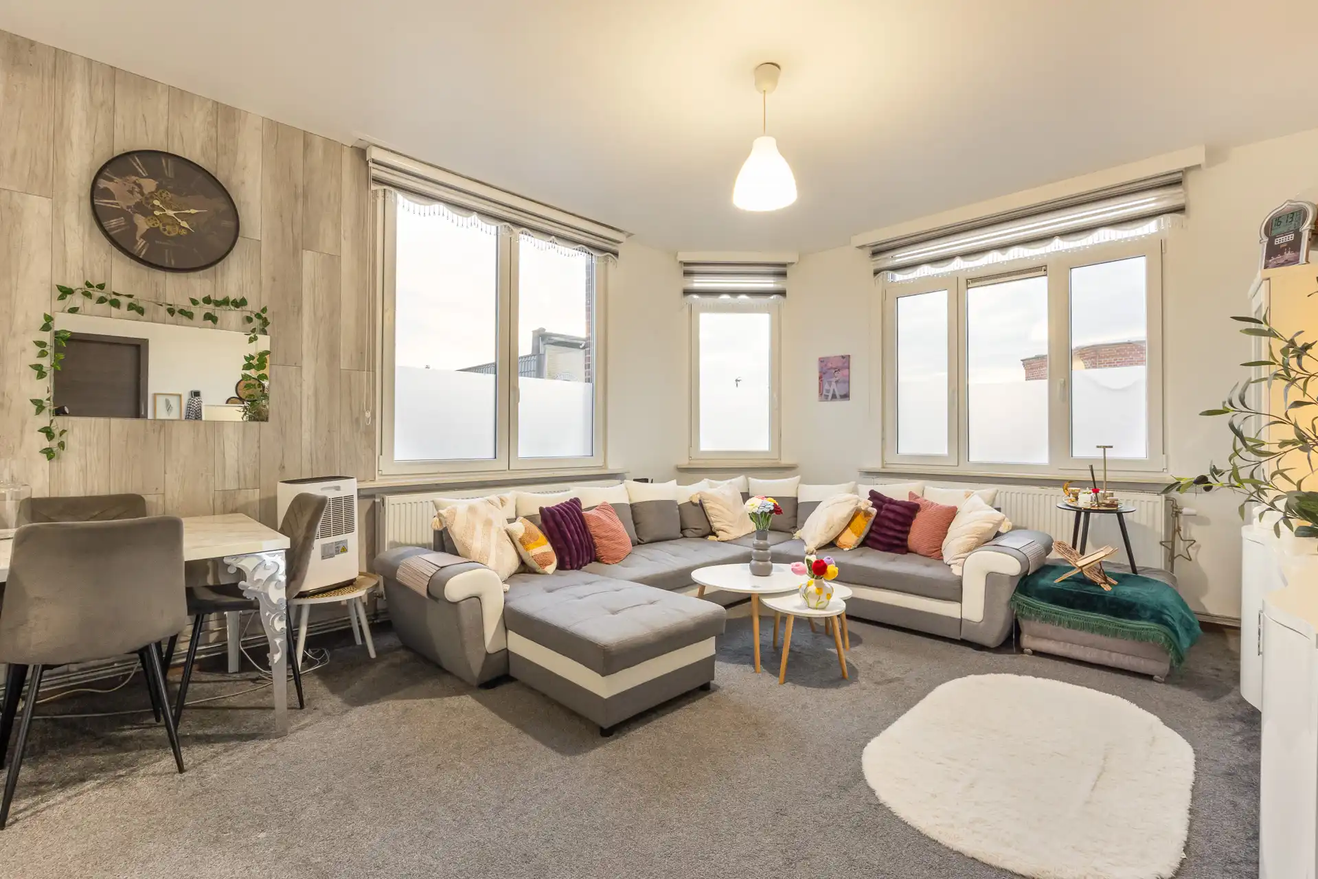 Vergund appartementsgebouw met 3 appartementen met 2 slpk's foto 2