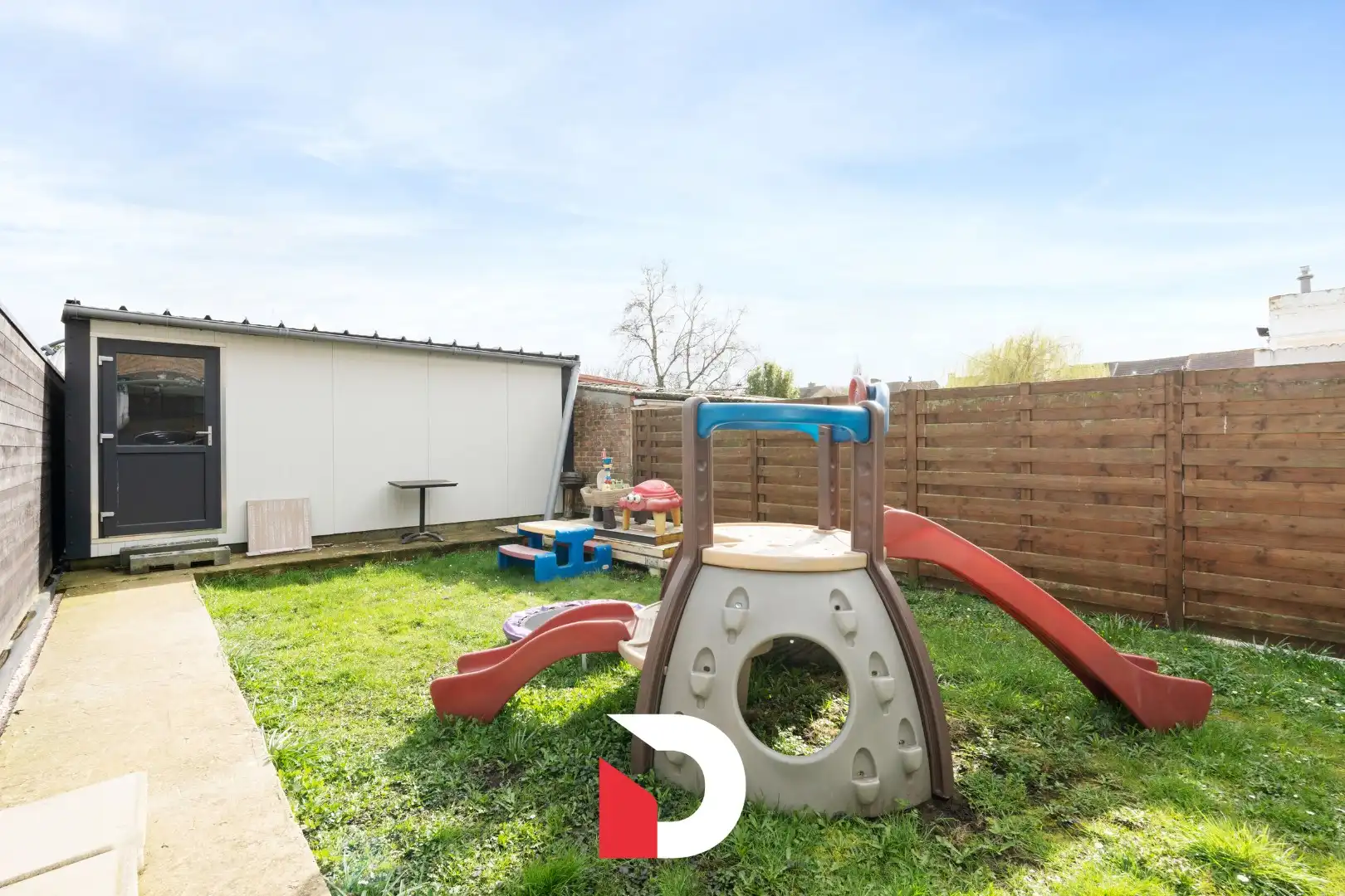 Instapklare gezinswoning met 3slk. en inpandige garage vlakbij Centrum Brugge. foto 17