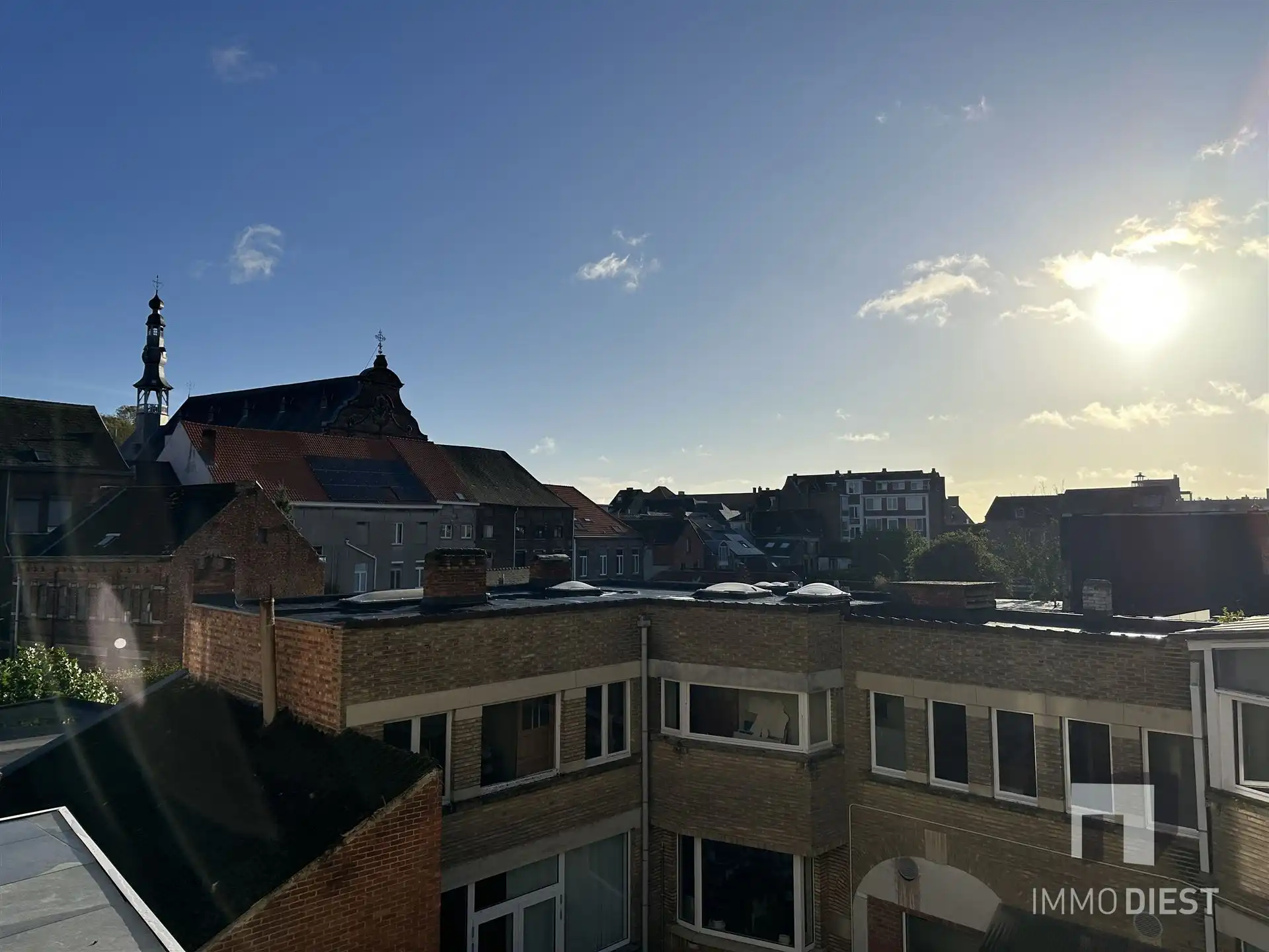 Knap appartement met terras en 2 slpks - centrum Diest - veel lichtinval foto 11