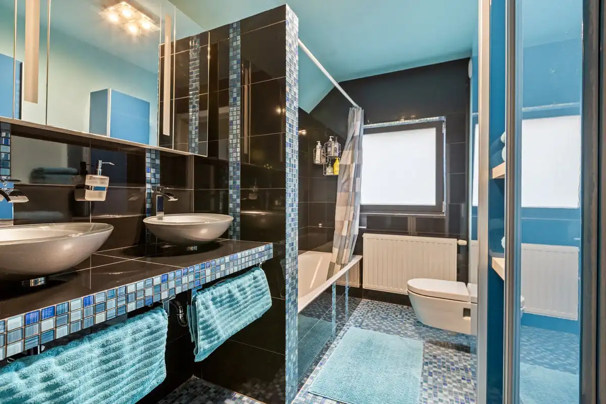 Instapklare woning met garage te koop in Bilzen foto 18