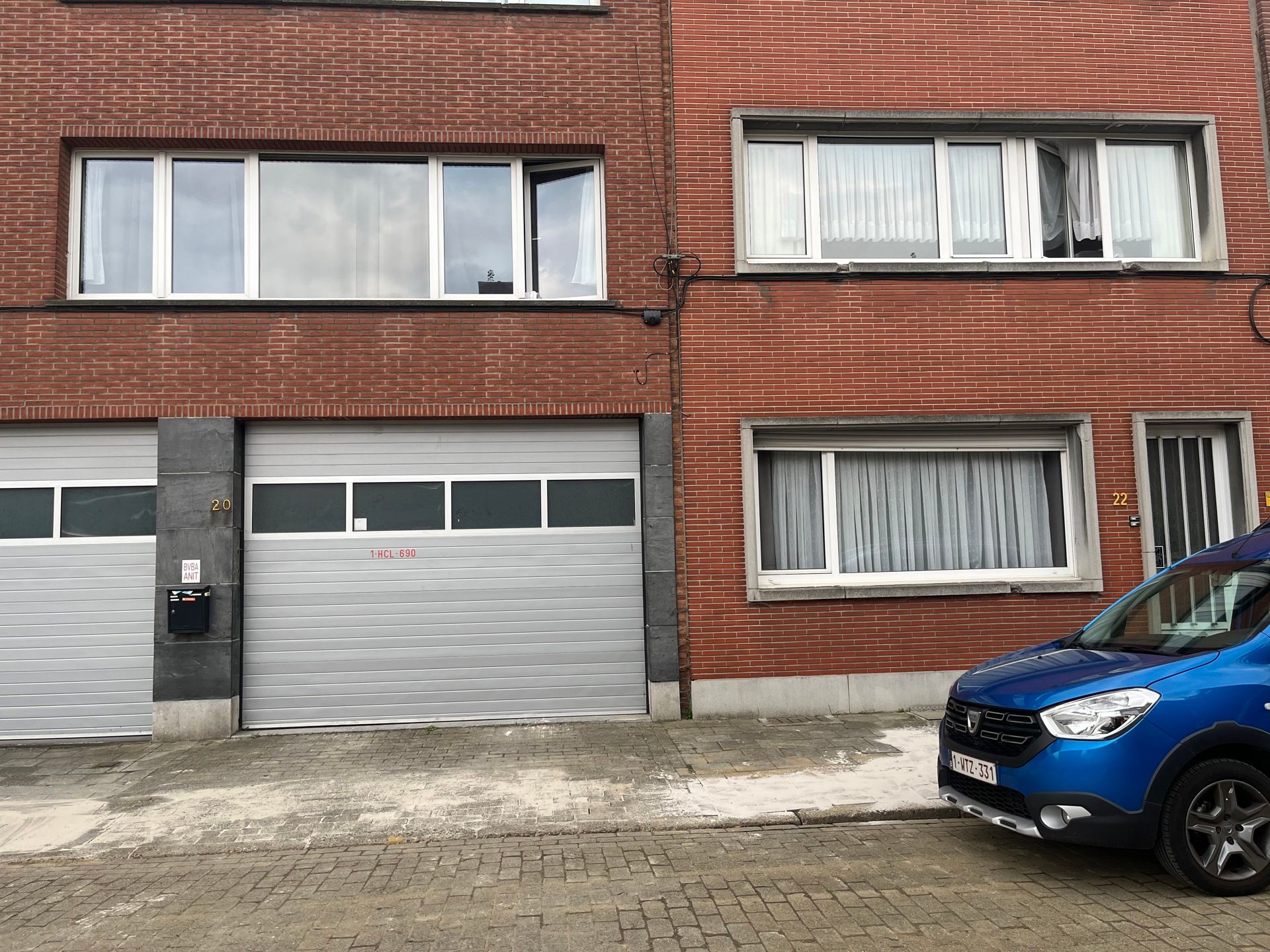 Afscheidbaar magazijn van 235m² op top ligging! foto 2