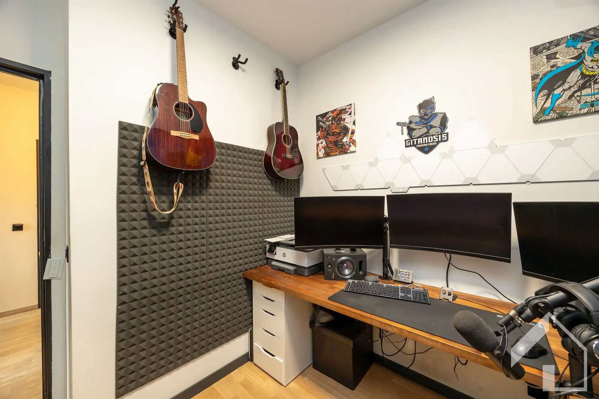 Instapklaar appartement met zwembad! foto 16