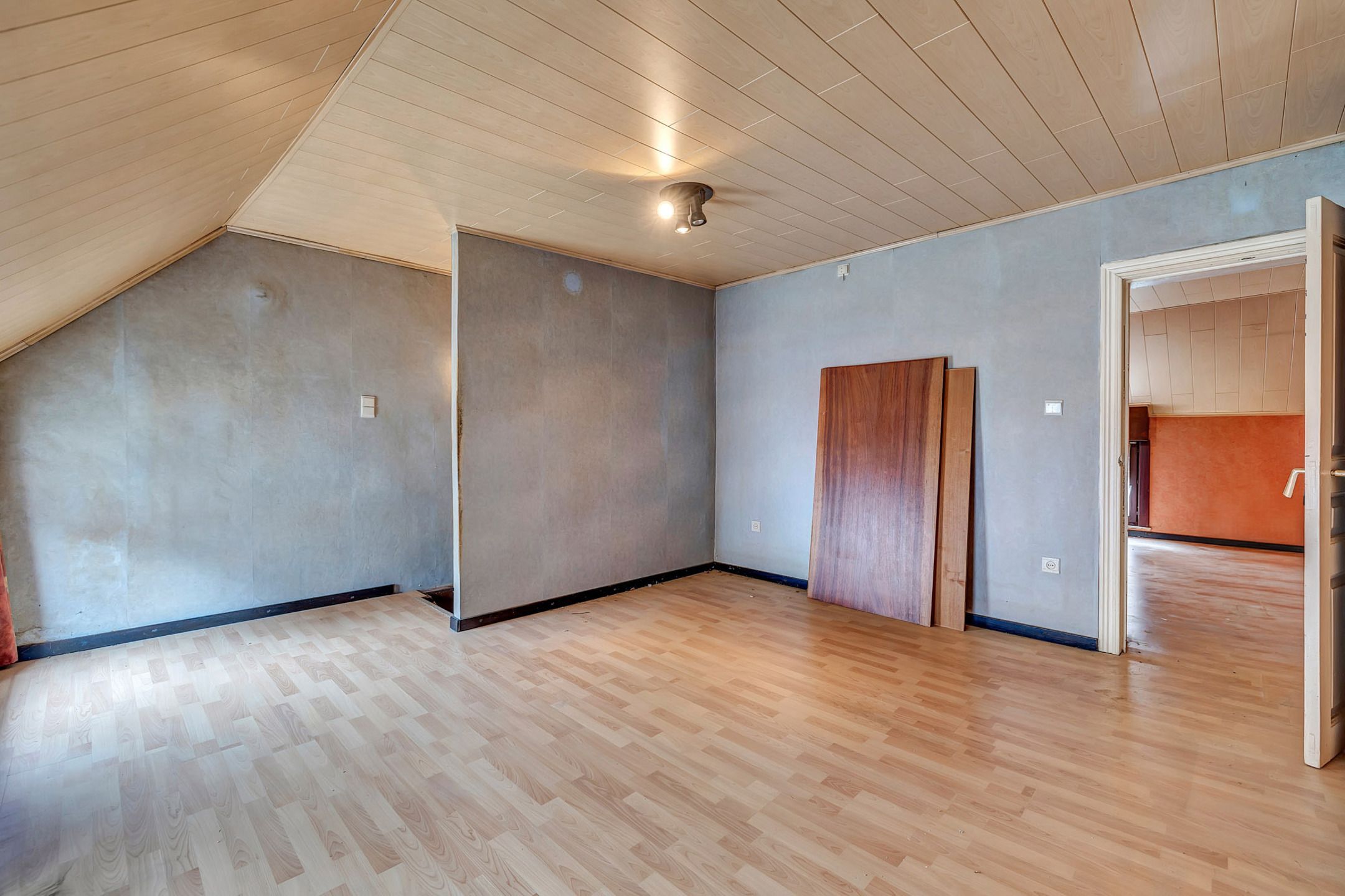 Te renoveren woning op toplocatie in het centrum van Aalst foto 14