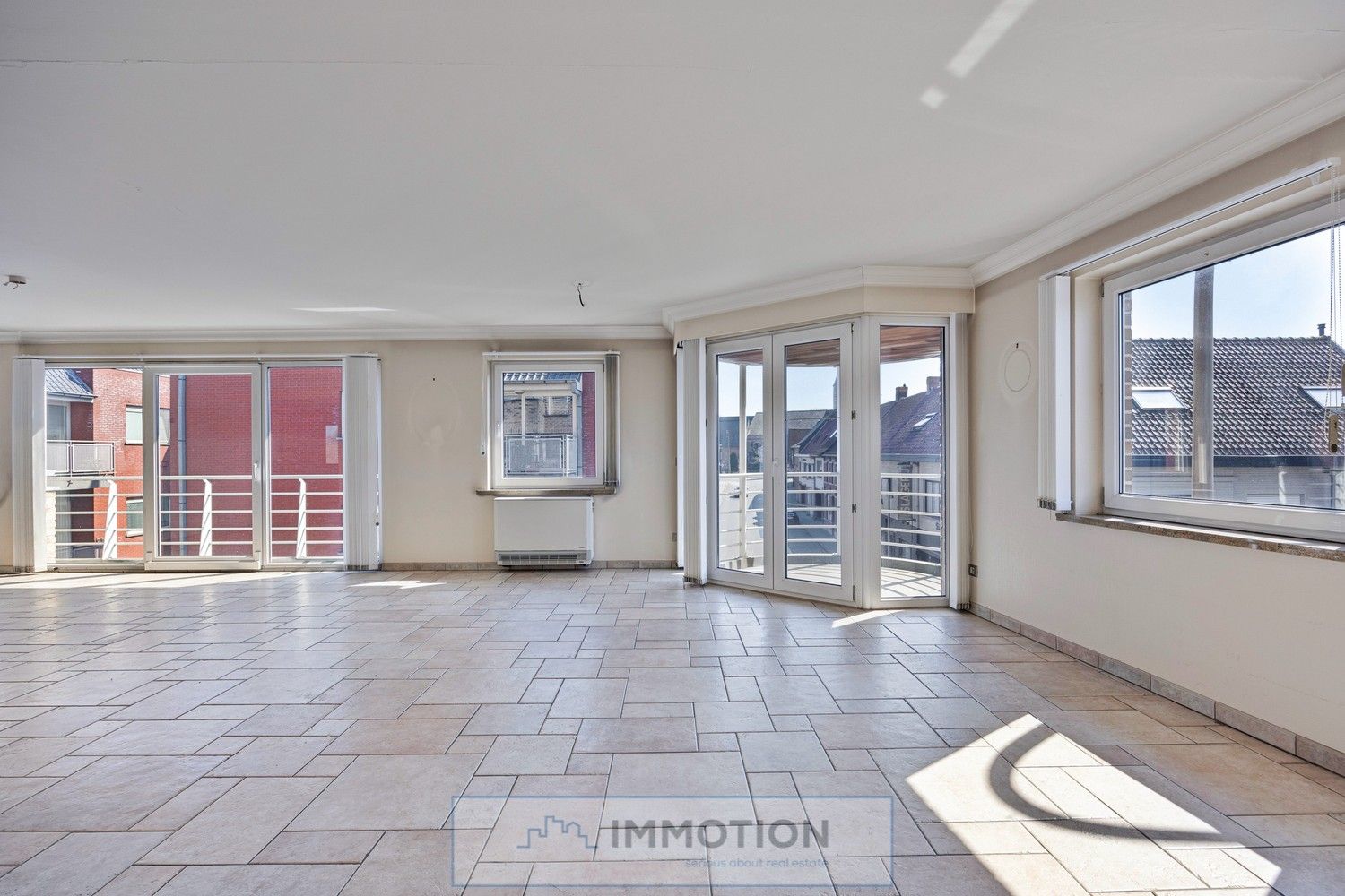 Groot appartement met 2 slaapkamers en garage - centrum Heestert (Zwevegem) foto 3