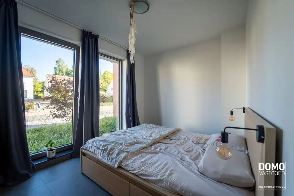 RUIM GELIJKVLOERS APPARTEMENT MET 2 SLAAPKAMERS, TERRAS EN PARKEERGELEGENHEID TE HASSELT (SINT-LAMBRECHTS-HERK) foto 8