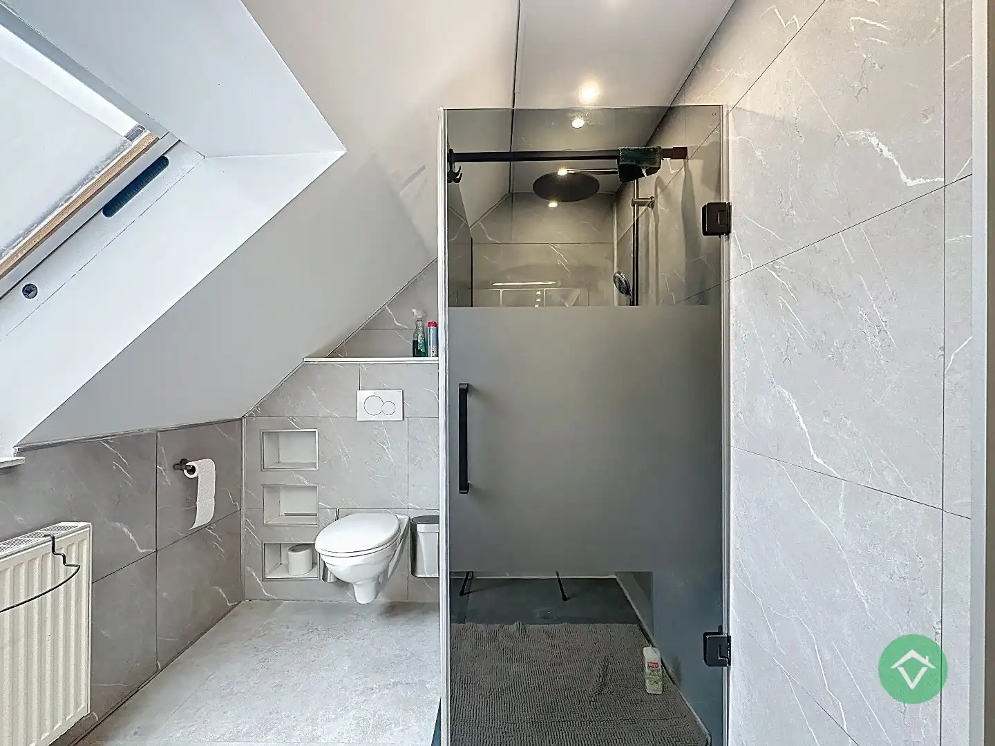 Statige gezinswoning met zonnige tuin, drie slaapkamers en topligging in Leke foto 22