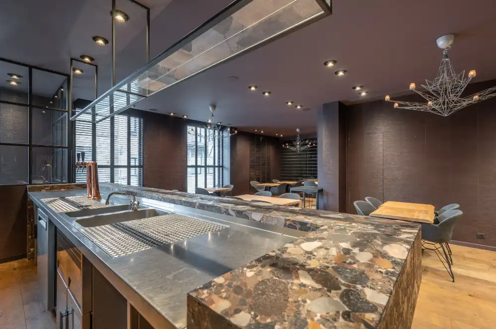 Instapklaar en stijlvol ingericht restaurant – onmiddellijk beschikbaar! foto 7