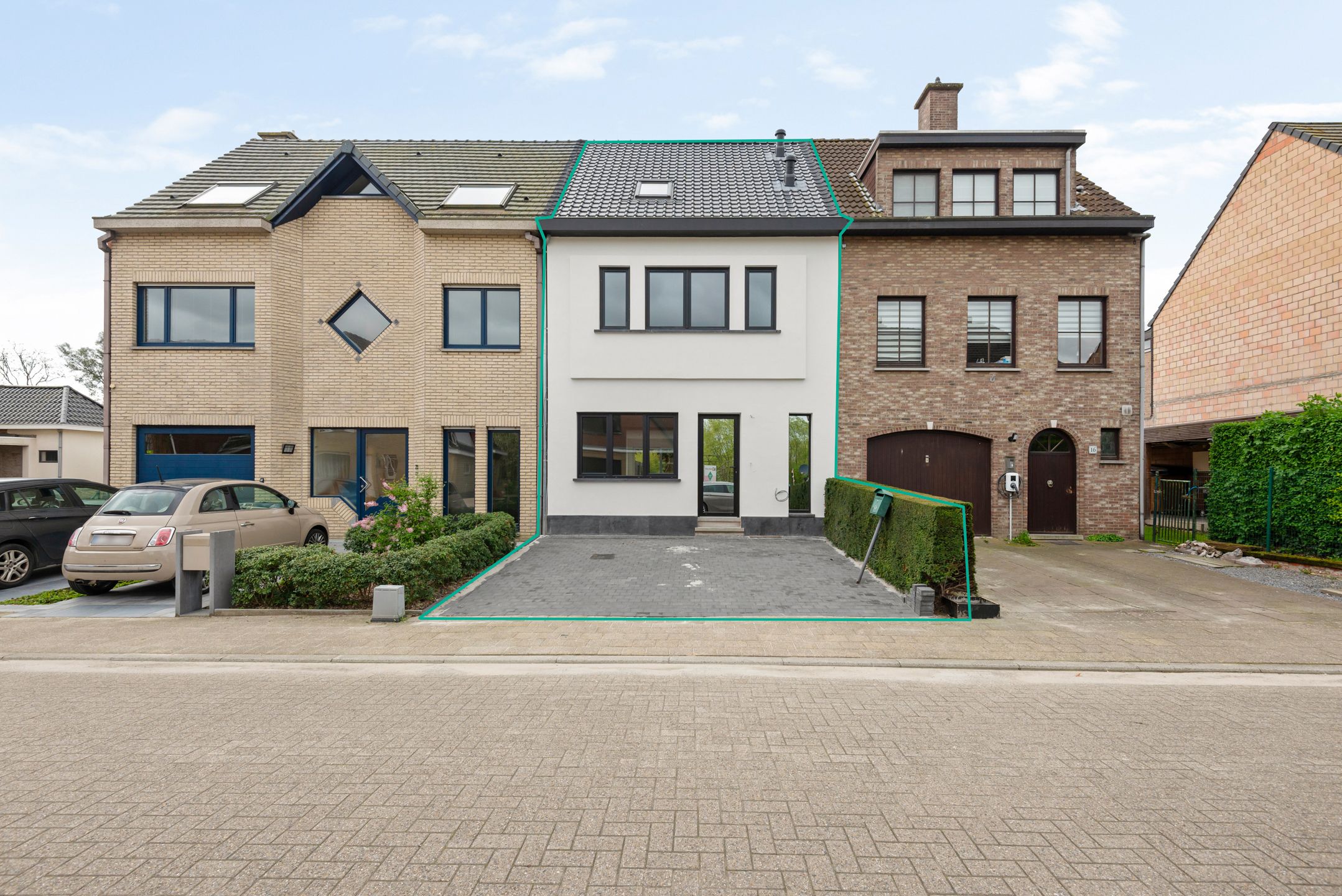 IN OPTIE!!! Gerenoveerde woning nabij het centrum van Bornem foto {{pictureIndex}}