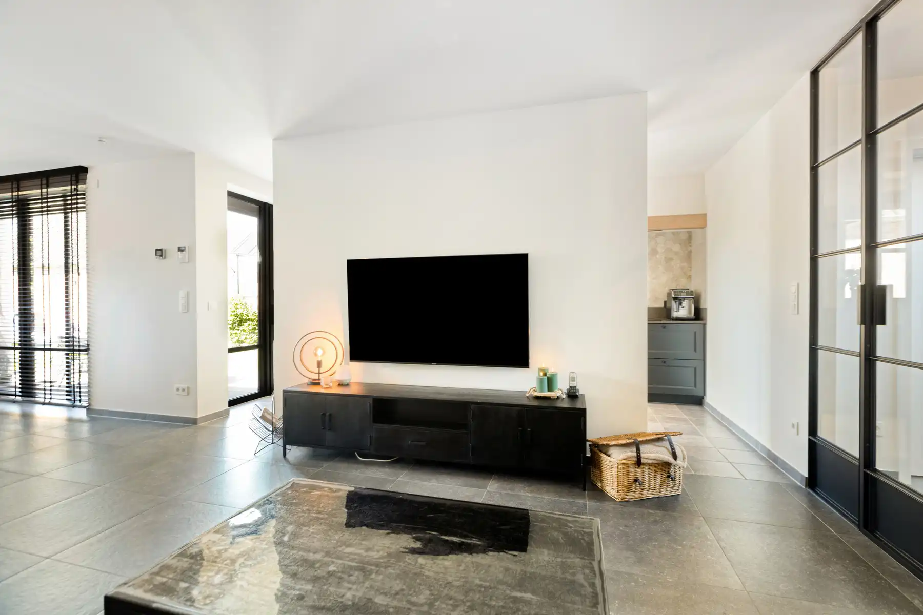 Moderne woning met 3 slaapkamers. foto 11