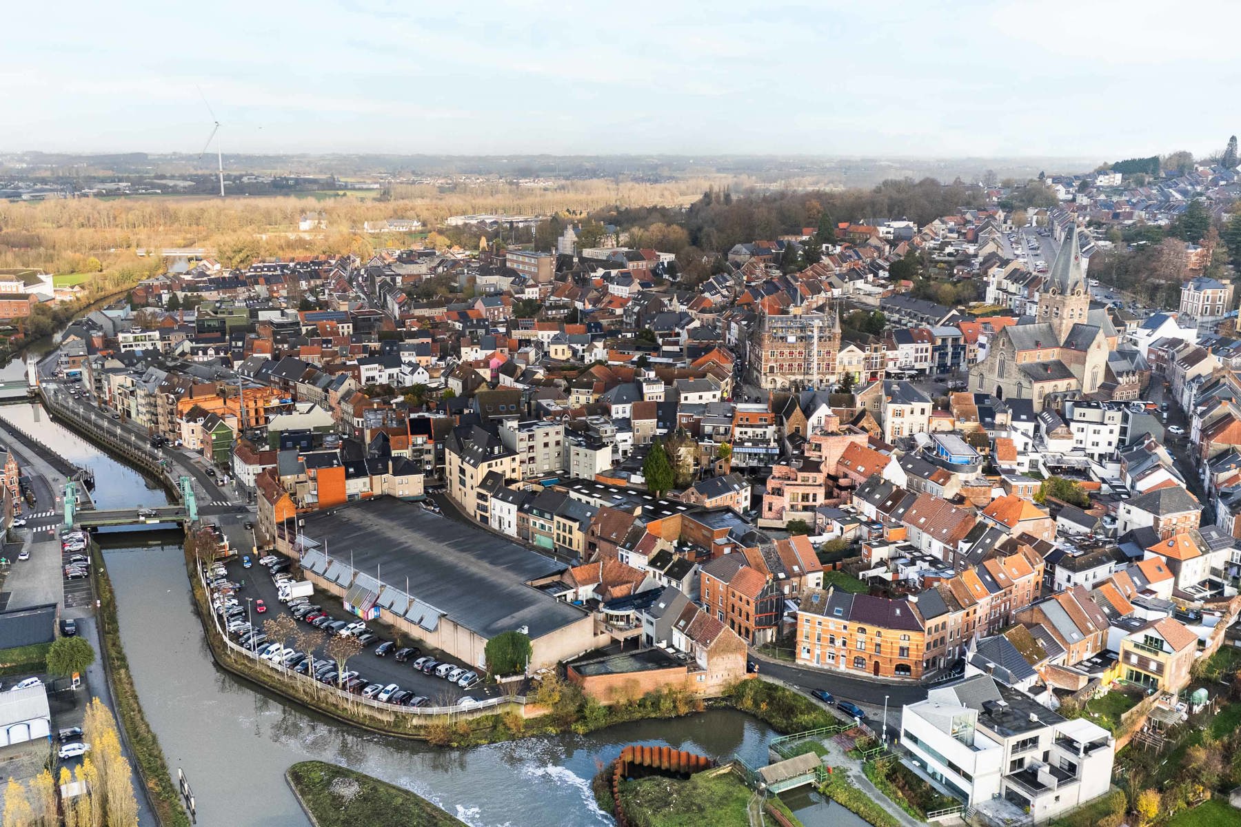 Polyvalent handelspand/kantoren pand op topligging foto 29