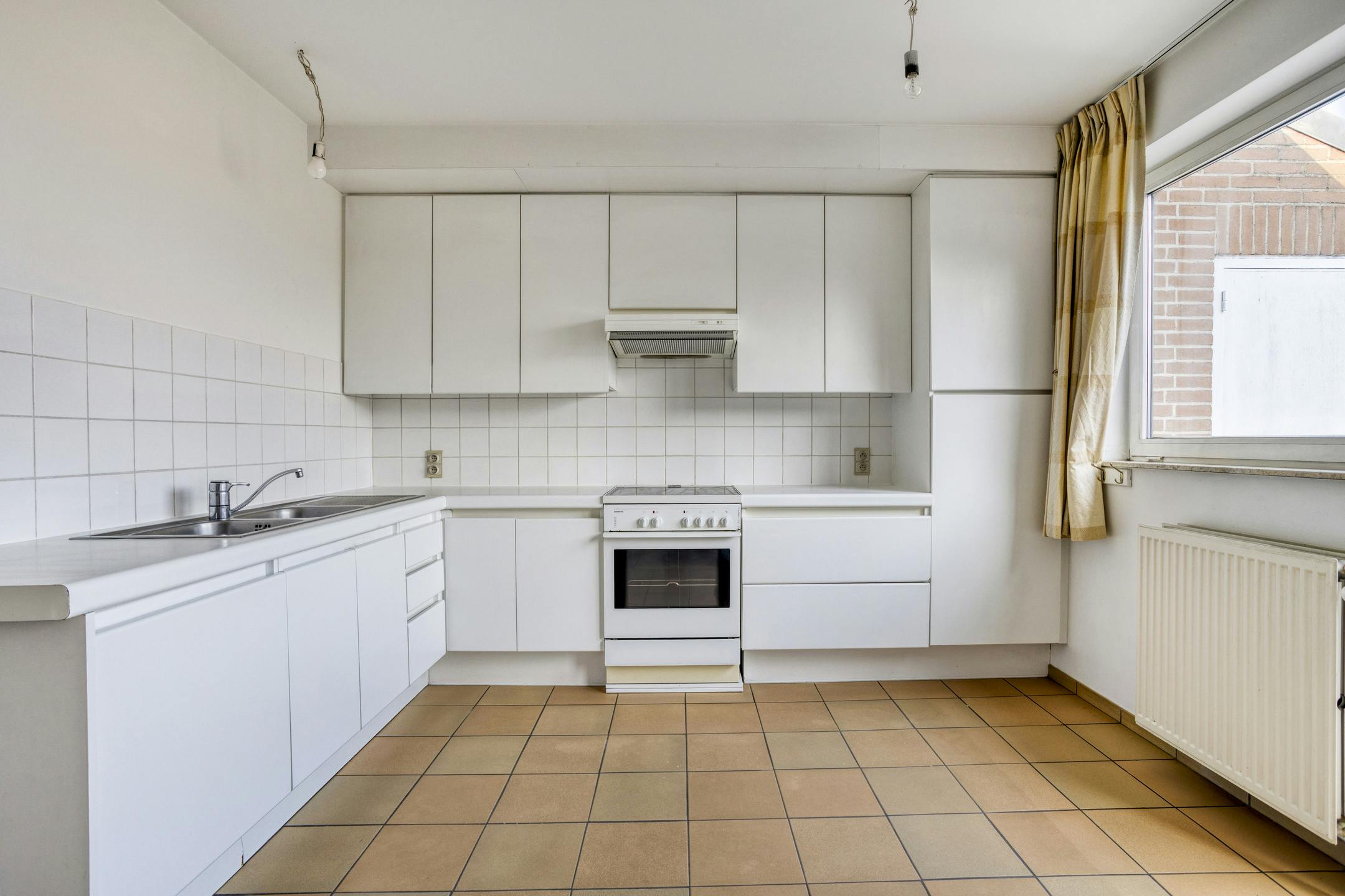 Instapklaar energiezuinig appartement met 3 slaapkamers in hartje Roeselare foto 5