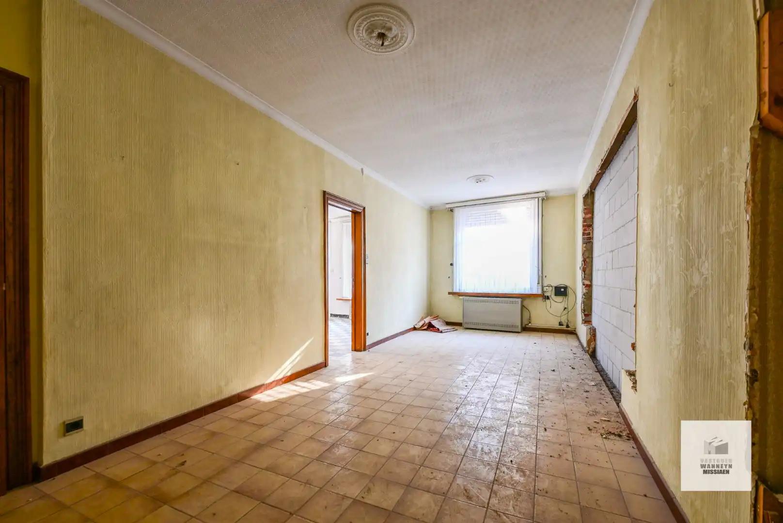 Casco woning met kantoorfunctie, ruime garage en een knusse binnenkoer foto 8