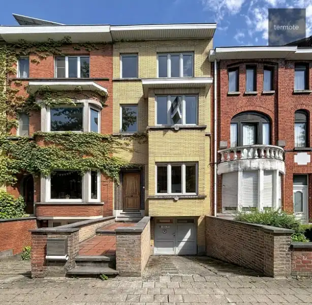 Hoofdfoto van de publicatie: Karaktervolle herenwoning