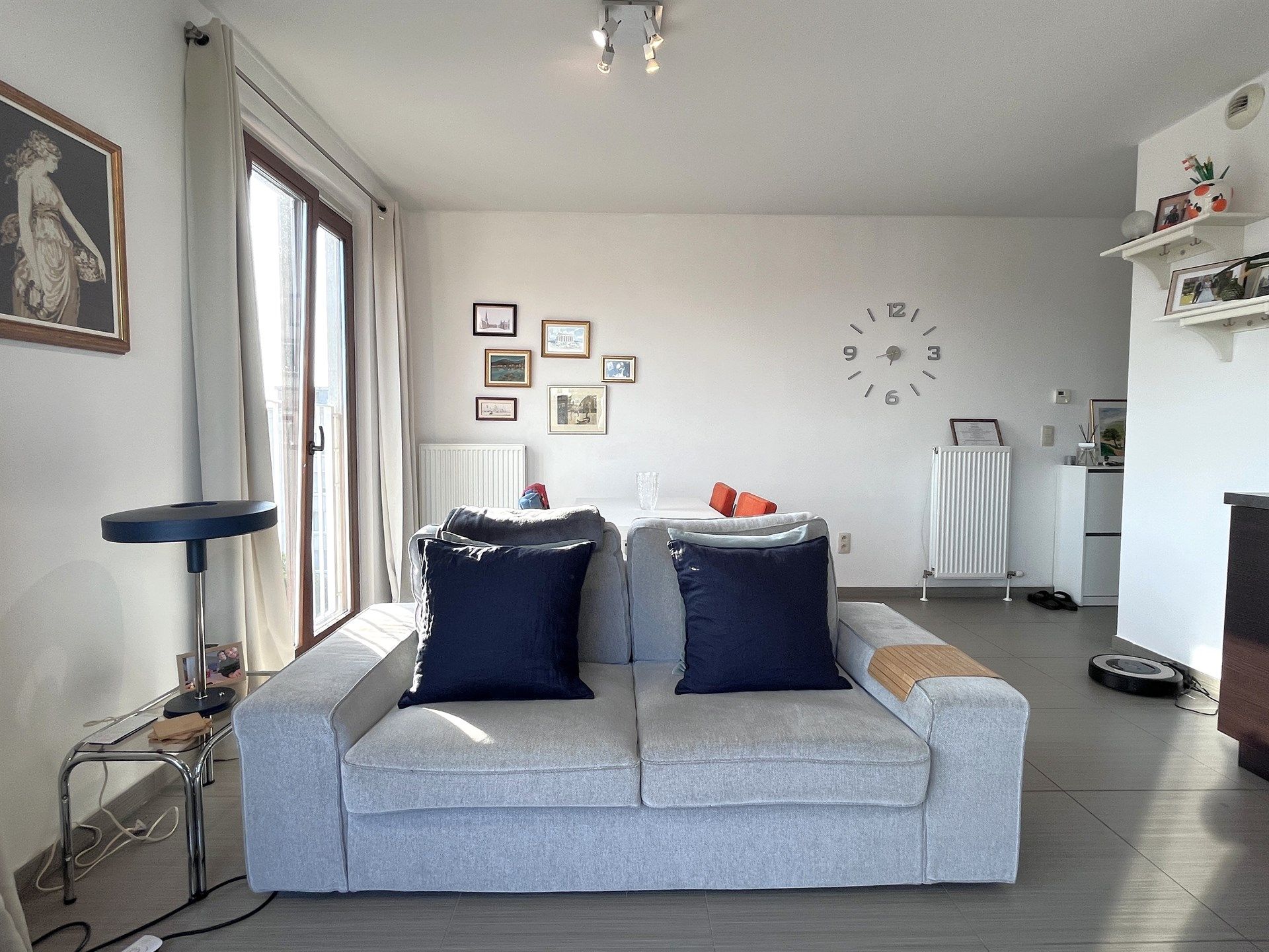 Instapklaar 1slpk-appartement met wijds uitzicht foto 2