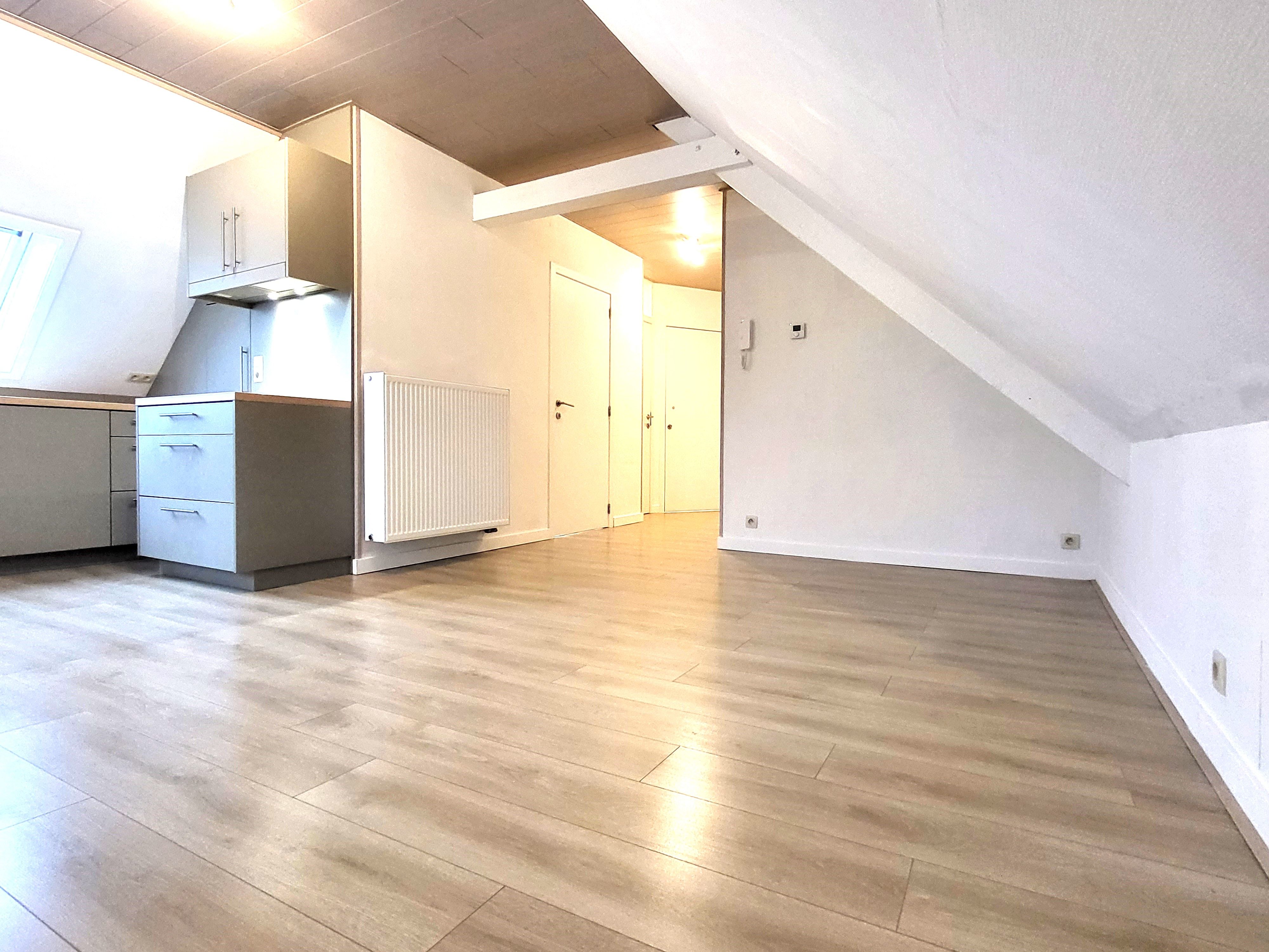 Prachtig appartement van 75m² met staanplaats, gelegen op de 2de verdieping.  foto 9