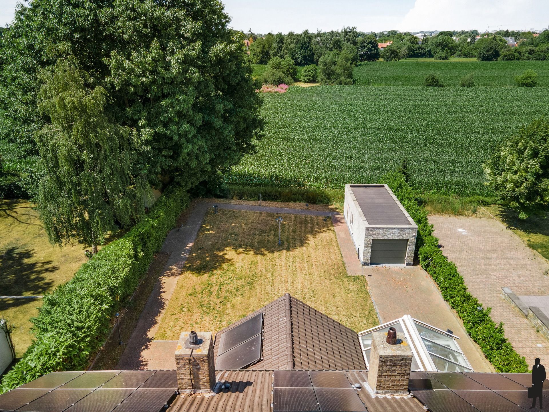 Exclusieve, gerenoveerde villa in rustige buurt foto 19