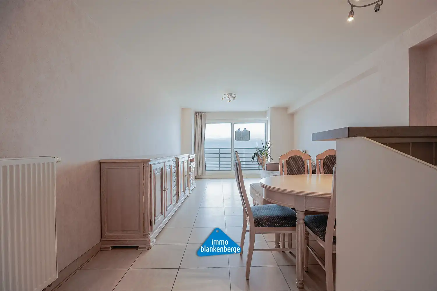 1 slaapkamerappartement met frontaal zeezicht op de zeedijk van Blankenberge foto 7