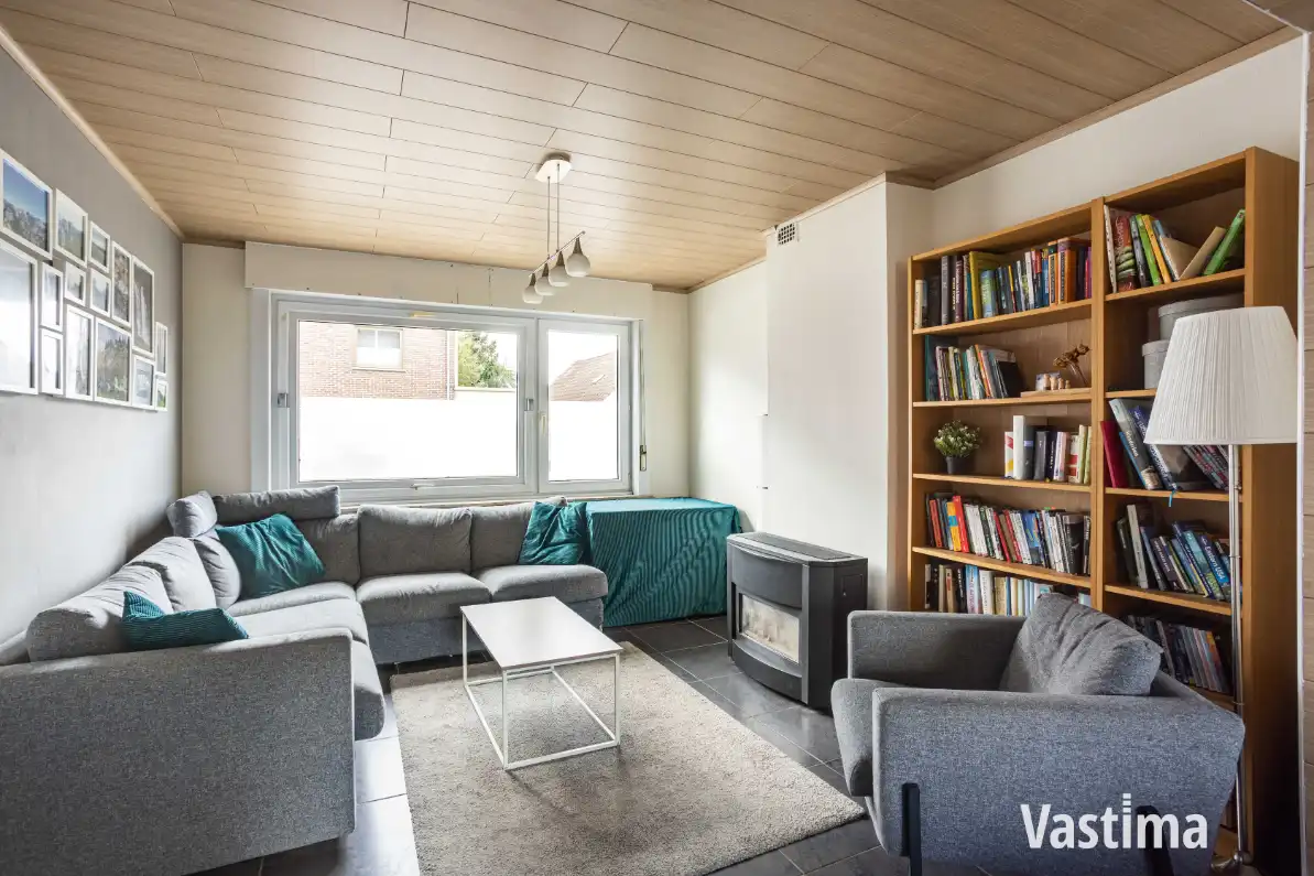 Halfopen woning met prachtige tuin en ruimte om te groeien foto 2