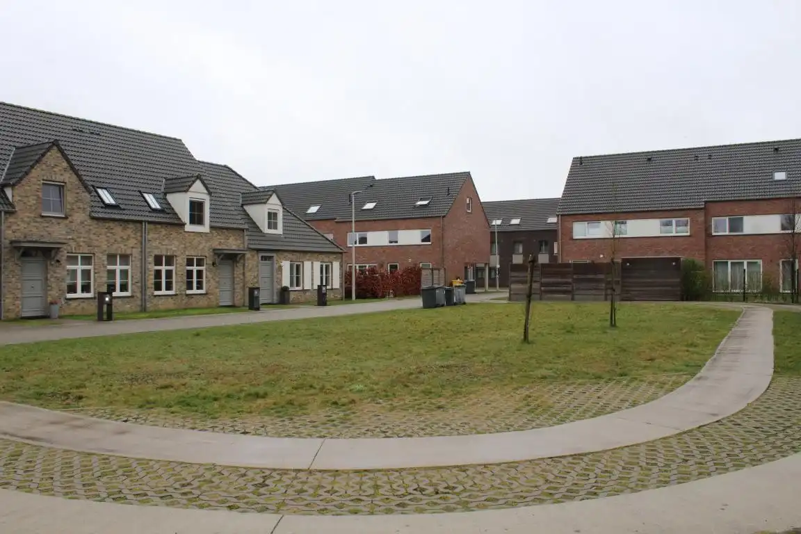 Super rustig gelegen recente woning foto 17