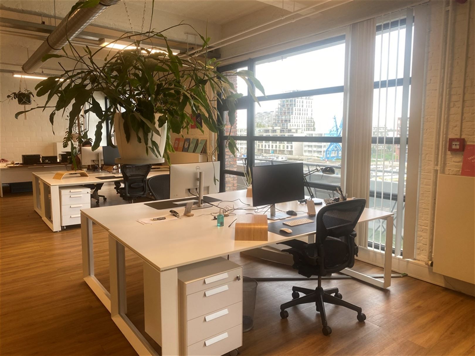 All-in gedeelde kantoren in Handelsdokcenter te Gent foto 2