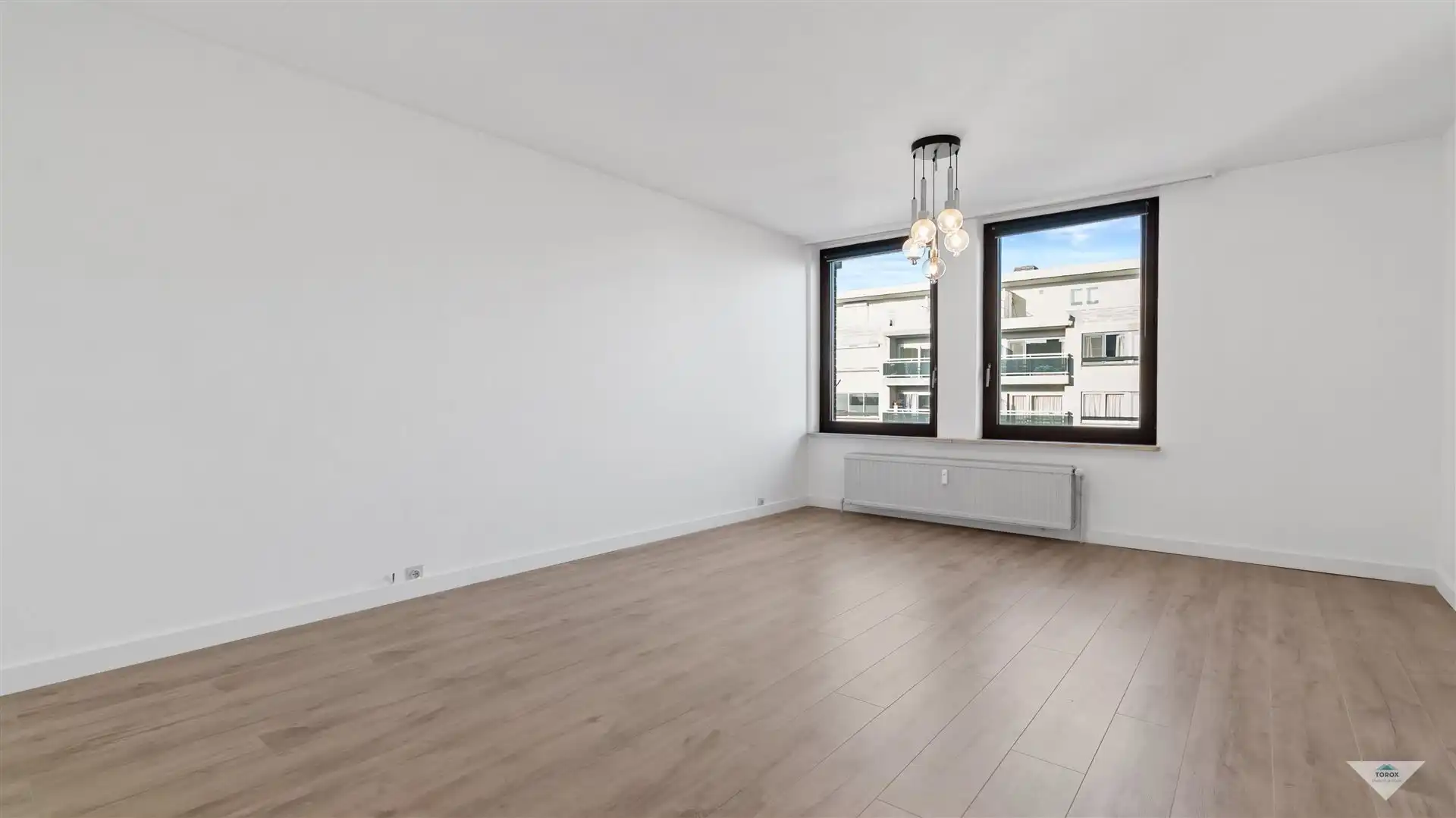 Lichtrijk appartement met garagebox foto 5