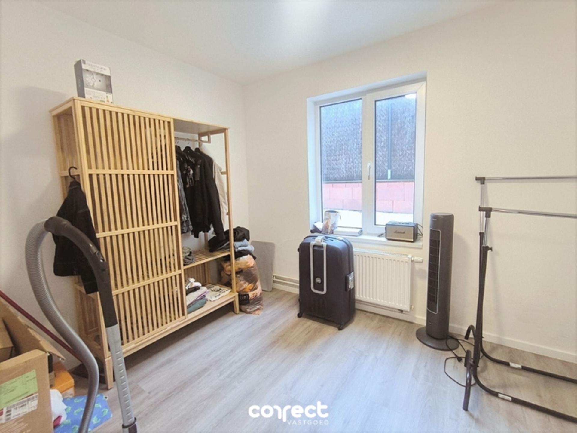 Ruim appartement op de eerste verdieping. foto 5