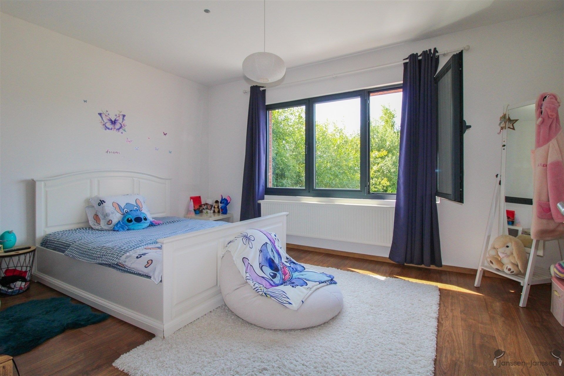 Instapklare woning met 3 slpks, garage en tuin foto 12