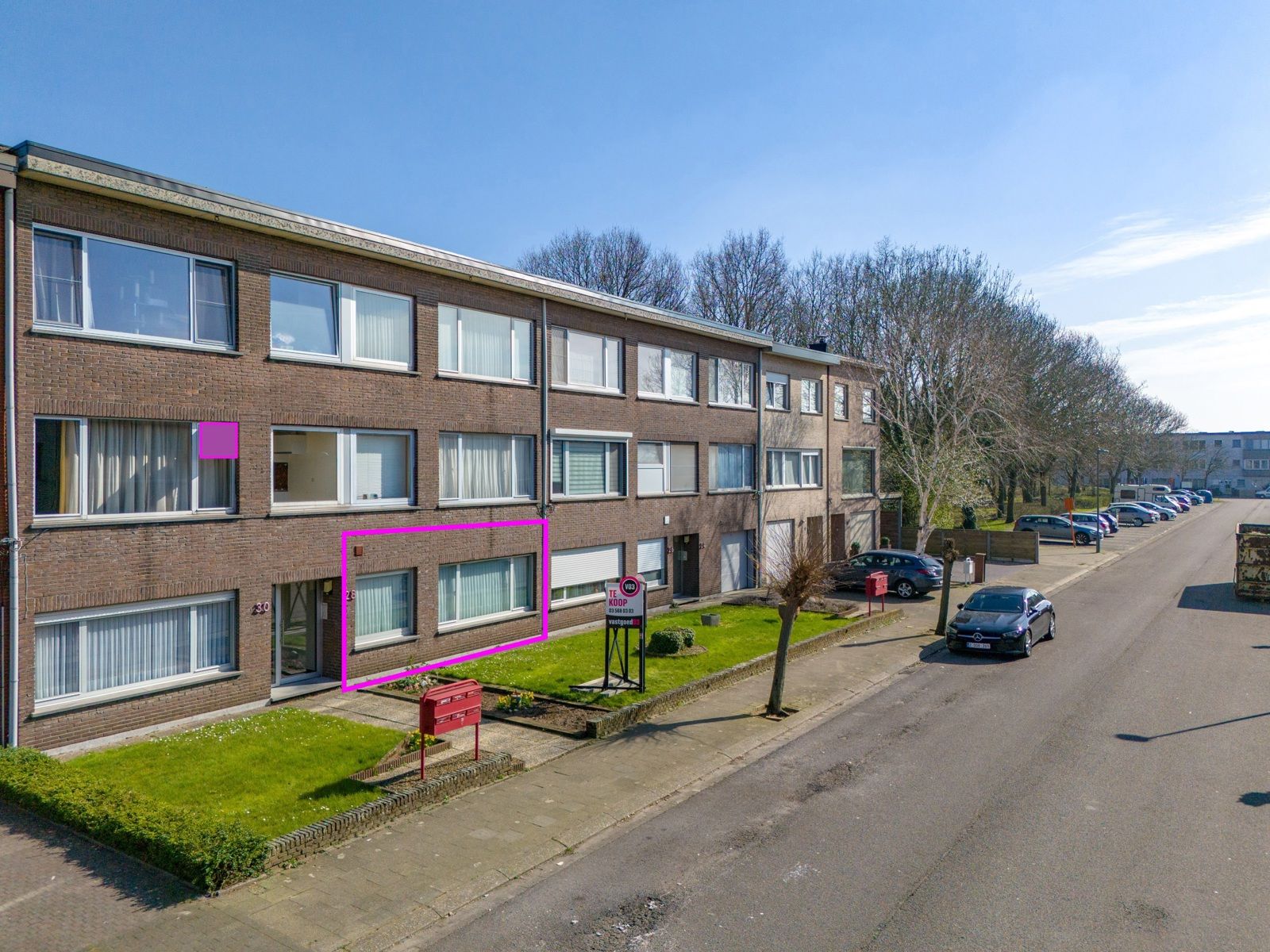 Verzorgd appartement op de gelijkvloerse verdieping met garagebox! foto {{pictureIndex}}
