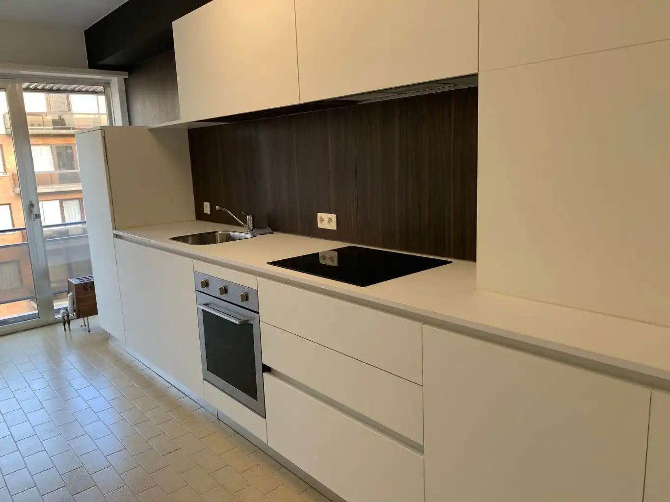 Instapklaar 2-slaapkamer appartement met 2 terrassen foto 5