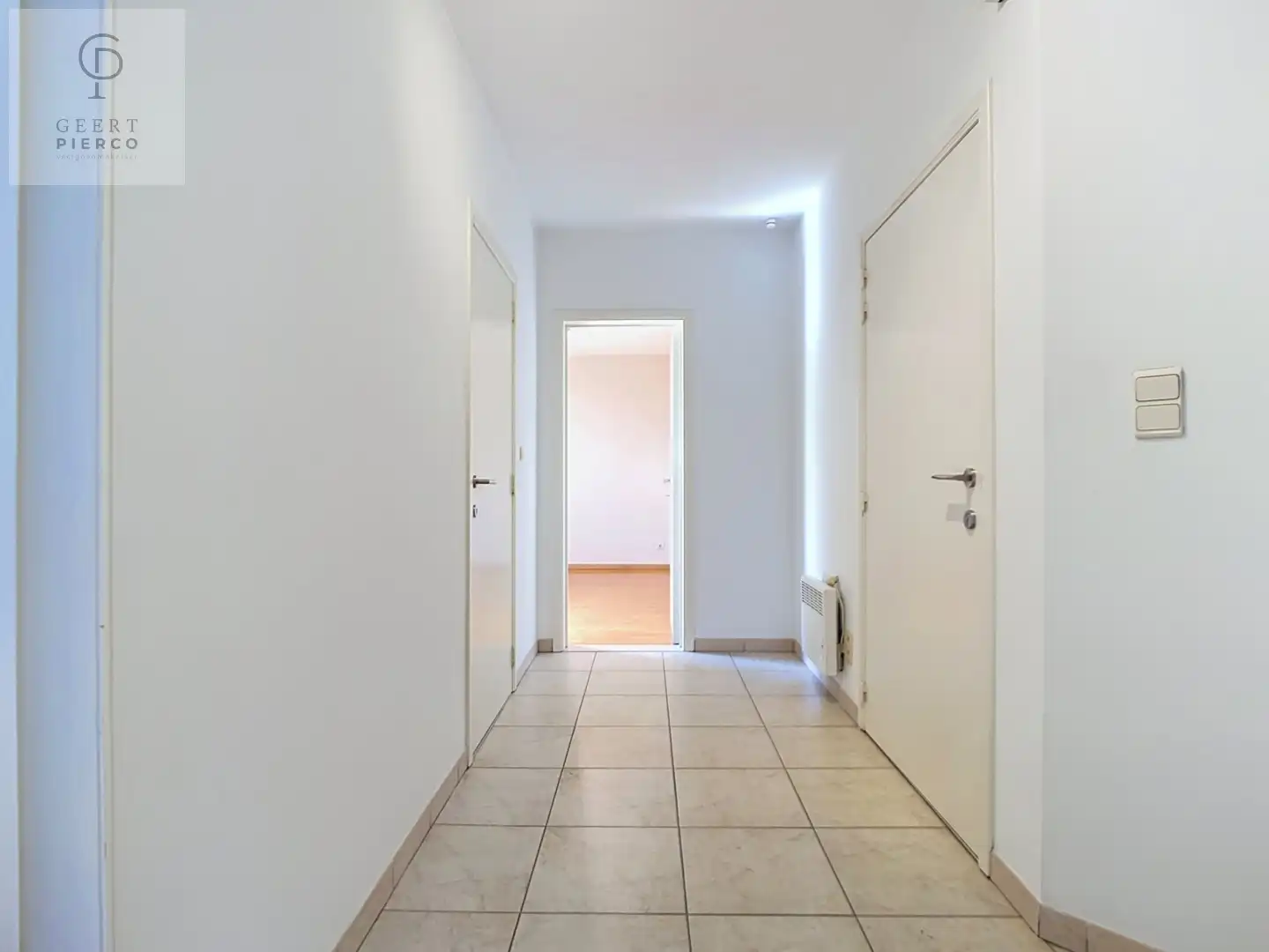 Ruim appartement in het hartje van Landen foto 2