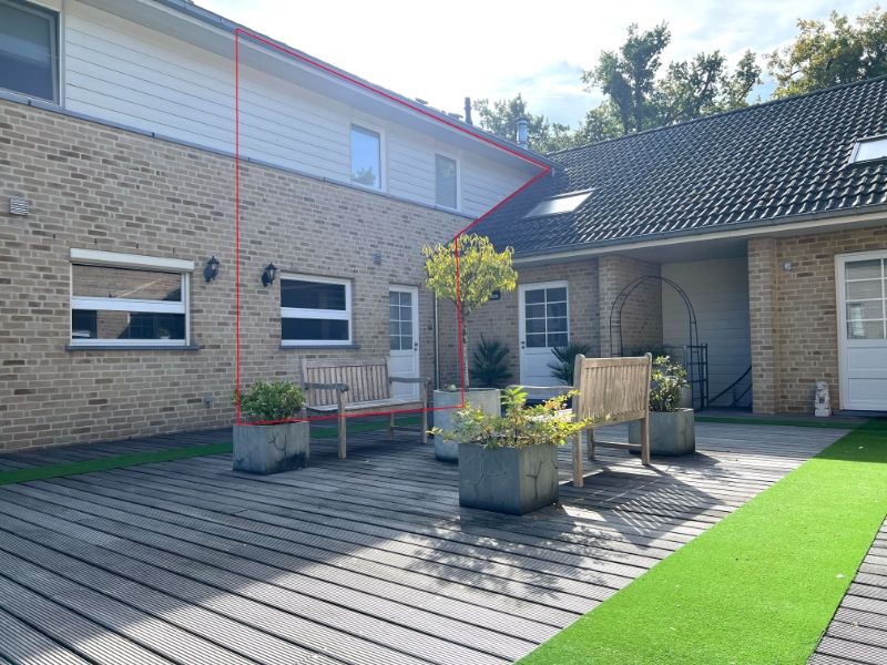 ENERGIEZUINIGE MODERNE WONING MET TUIN EN GARAGE foto {{pictureIndex}}