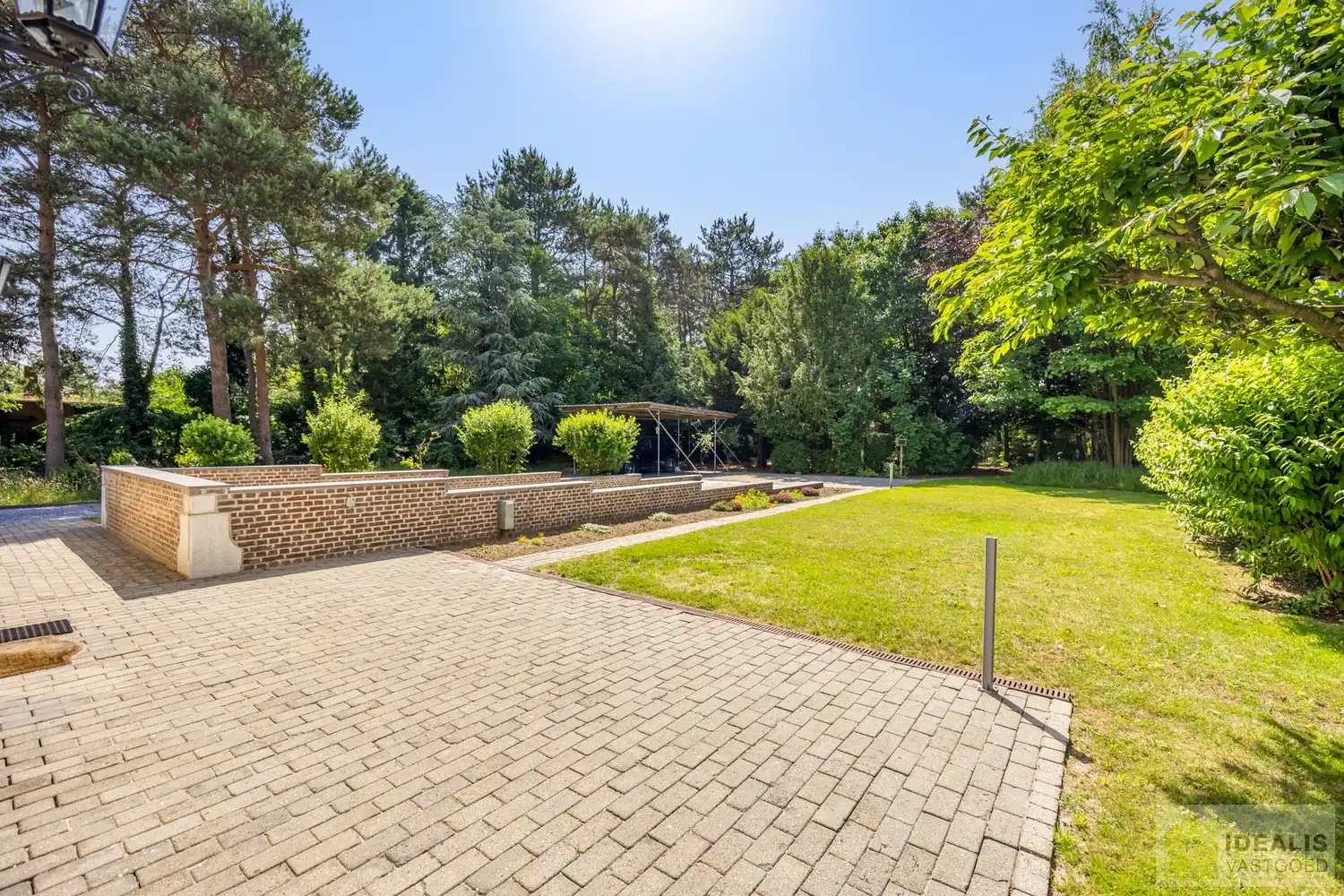 ZEER RUIM OPGEZETTE (481m²!) EN KNAP AFGEWERKTE EENGEZINSWONING OP RUSTIGE LOCATIE MET MAAR LIEFST 8!! SLAAPKAMERS foto 41