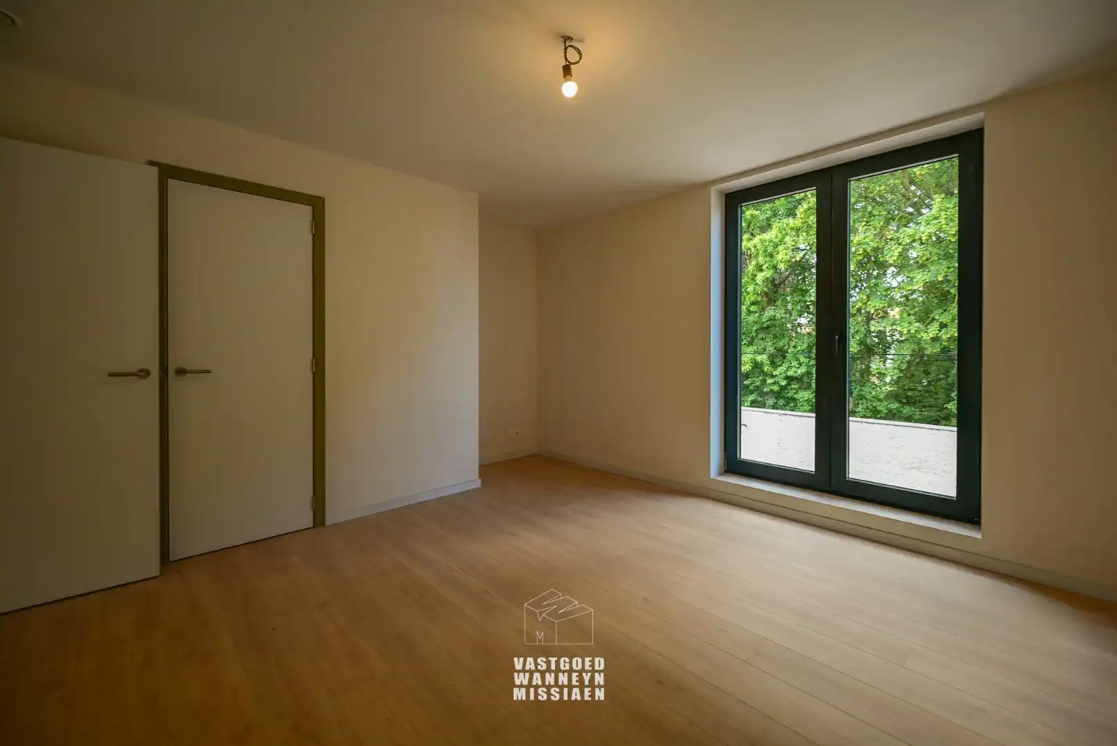 Moderne en energiezuinig nieuwbouw met 4 slaapkamers, tuin en garage foto 18