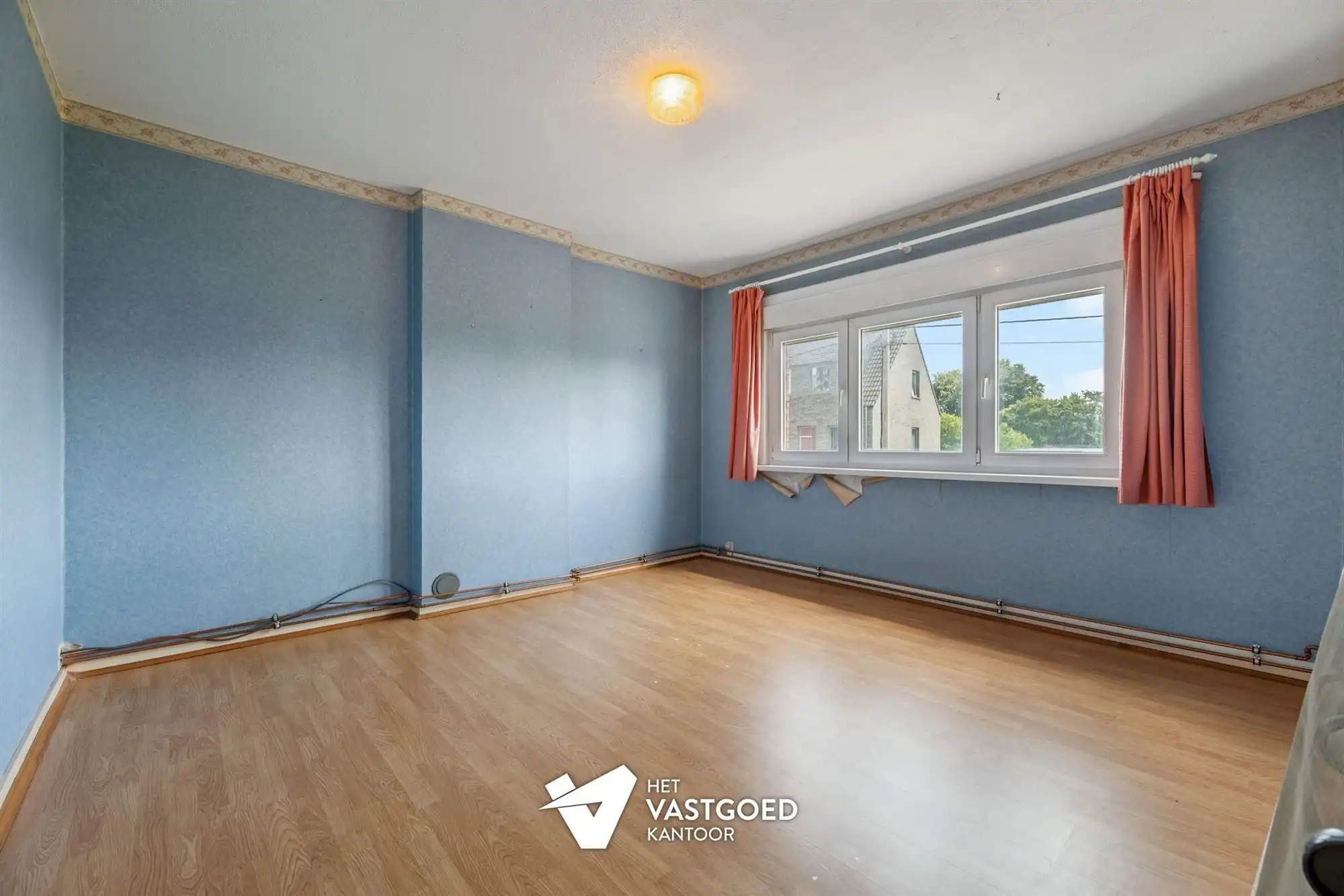 WONING MET POTENTIEEL EN CA 90M2 BIJGEBOUWEN OP MOOIE LIGGING foto 13