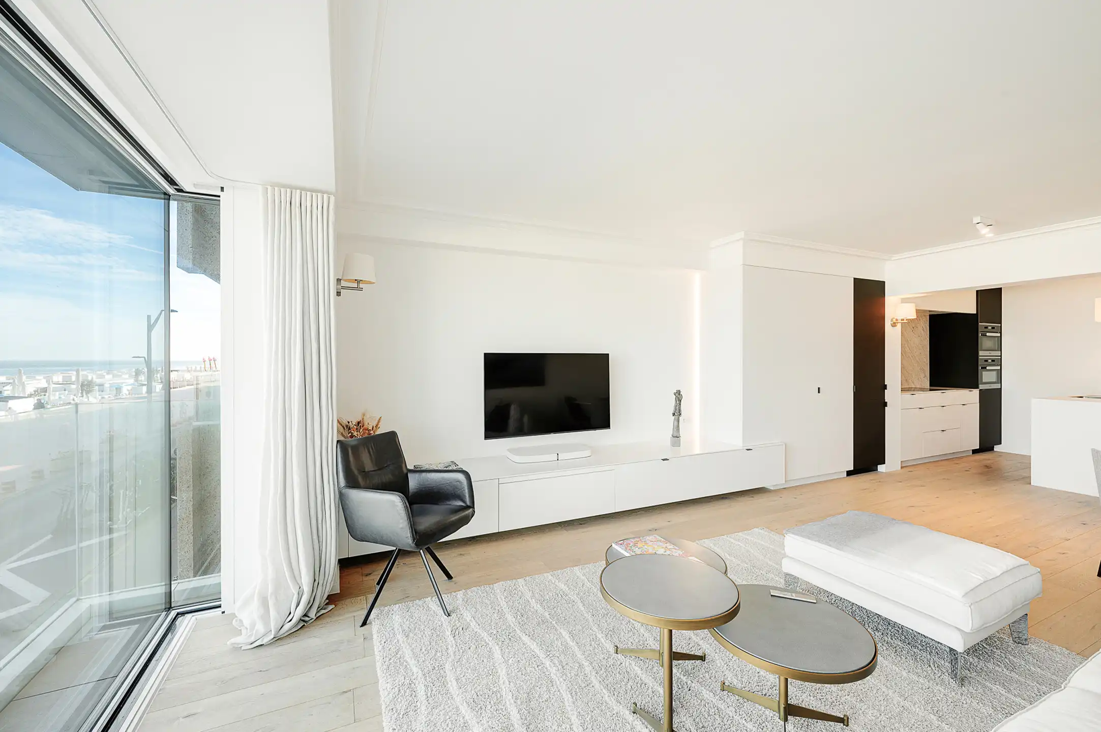 Stijlvol gerenoveerd appartement met frontaal zeezicht   foto 7