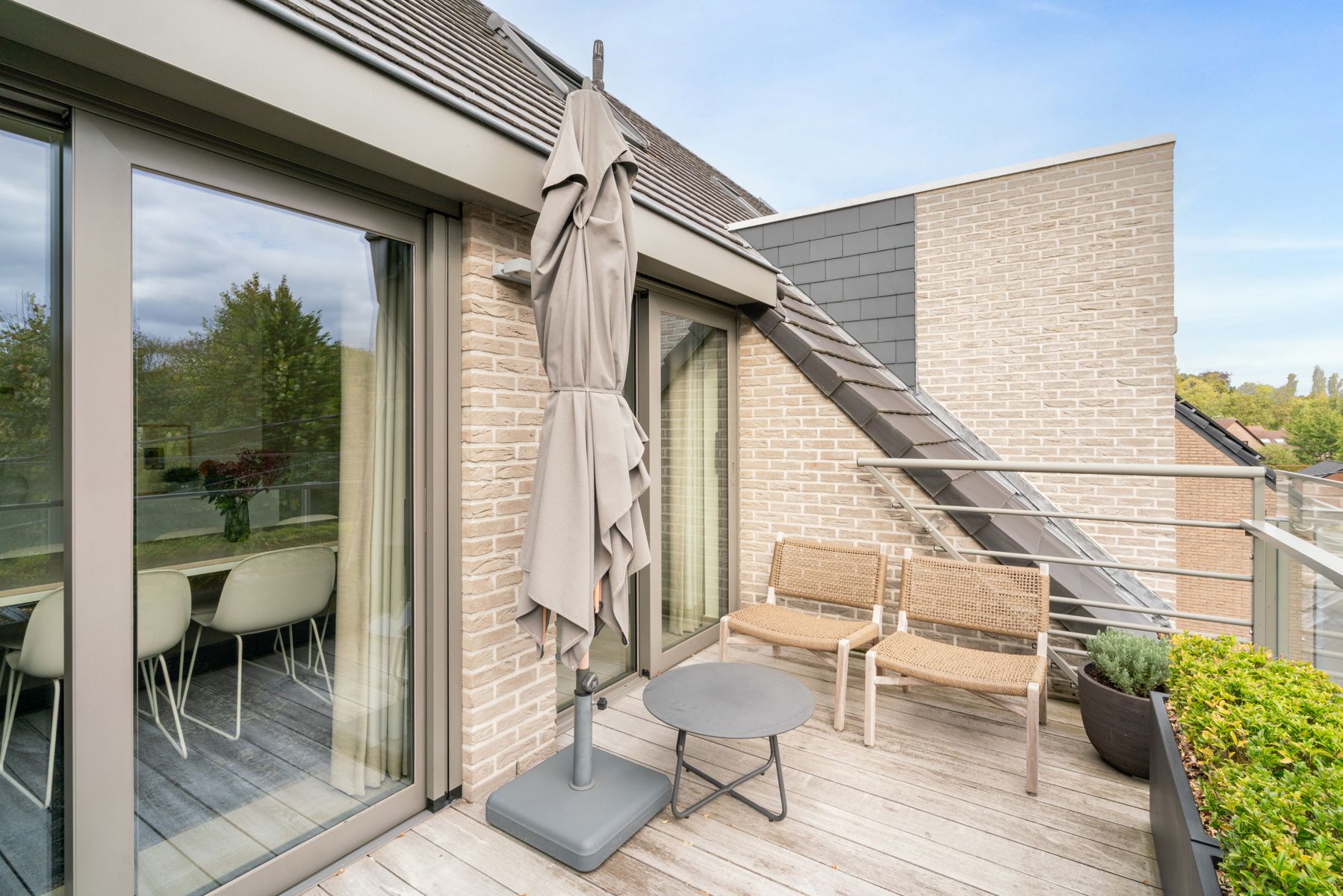 Instapklaar appartement met twee slaapkamers en staanplaats! foto 14