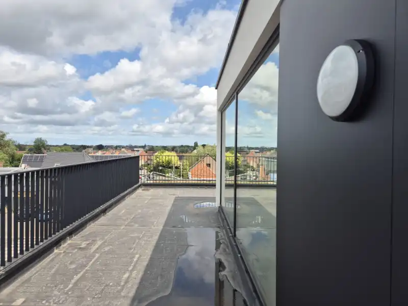 KORTEMARK: Appartement 2.01 met 2 slaapkamers en 3 zitterrassen gelegen op de tweede verdieping van Nieuwbouwresidentie Mila en Nora foto 49